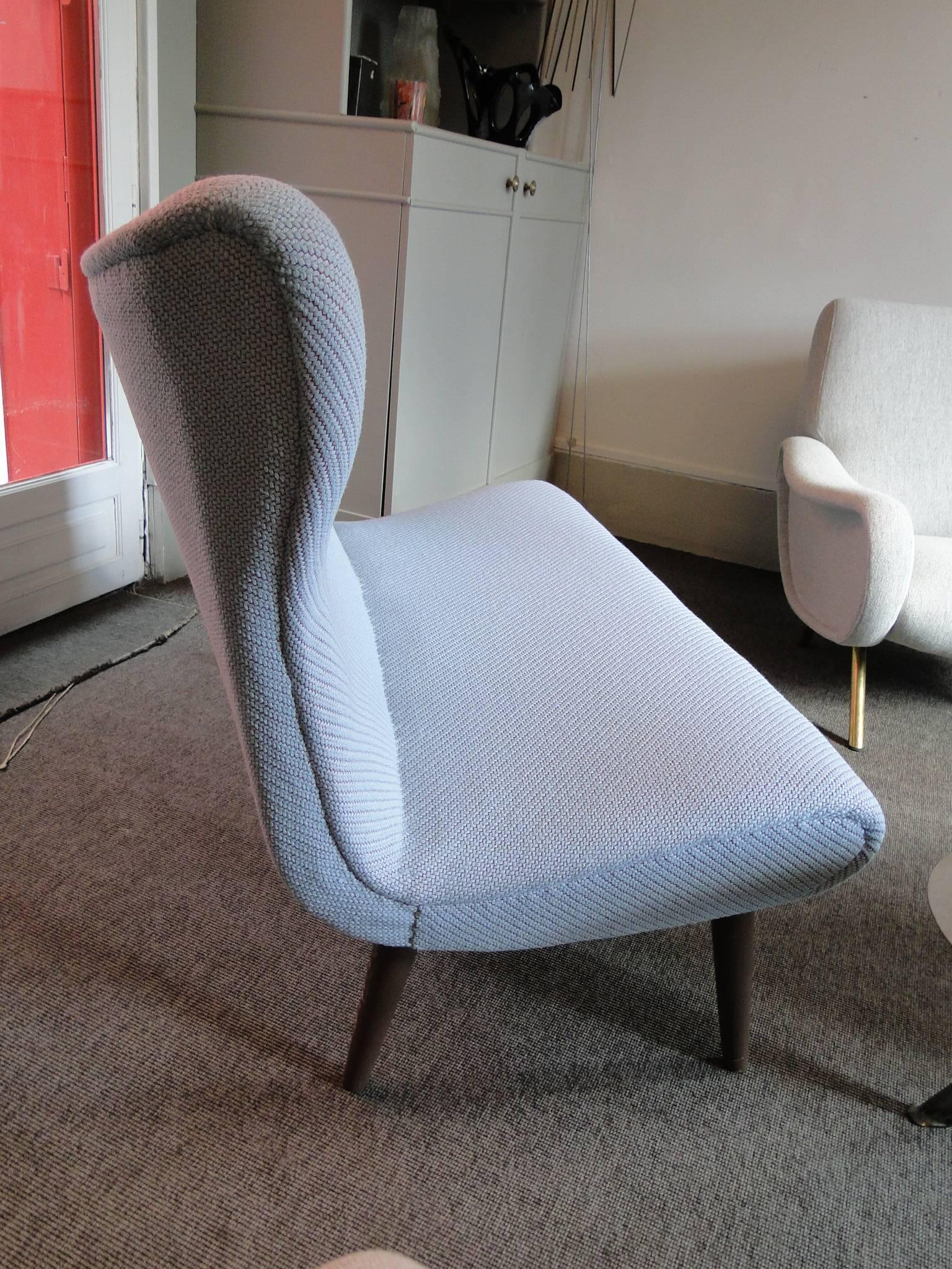 Danish Freestanding Two-Seat Sofa In Excellent Condition In Saint-Ouen, FR