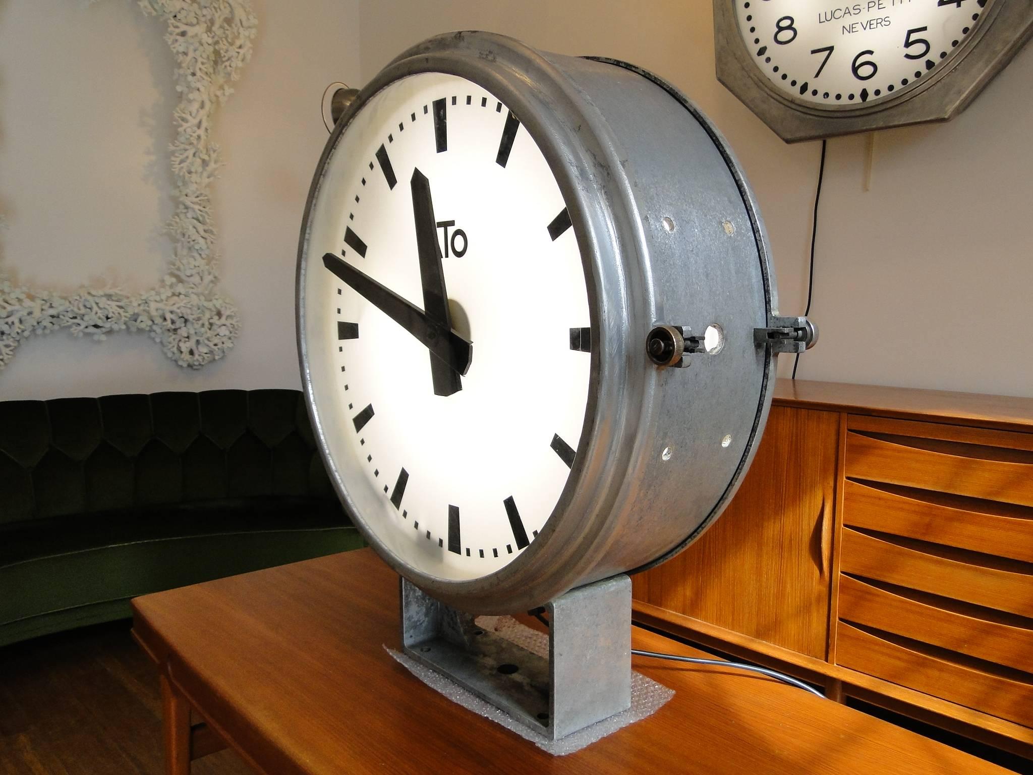 Industriel Horloge industrielle double face d'usine française de la gare Ato Brillie