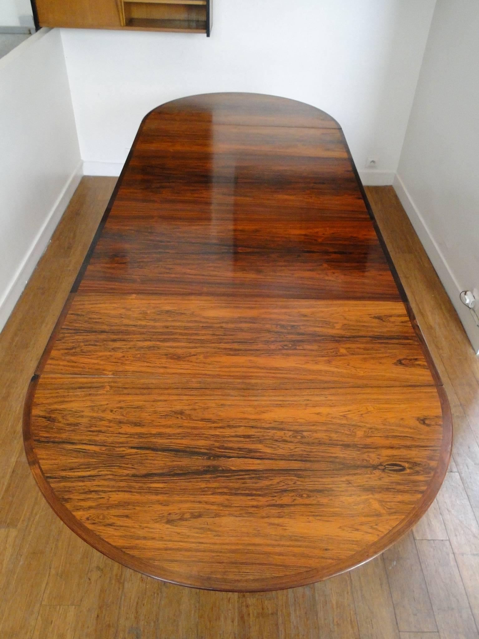 Mid-Century Modern Expandable Danish Rosewood Dining Table by Arne Vodder, Model 227