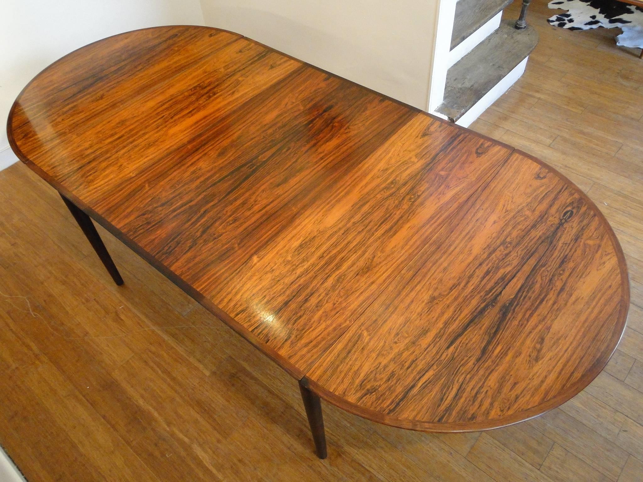 Varnished Expandable Danish Rosewood Dining Table by Arne Vodder, Model 227