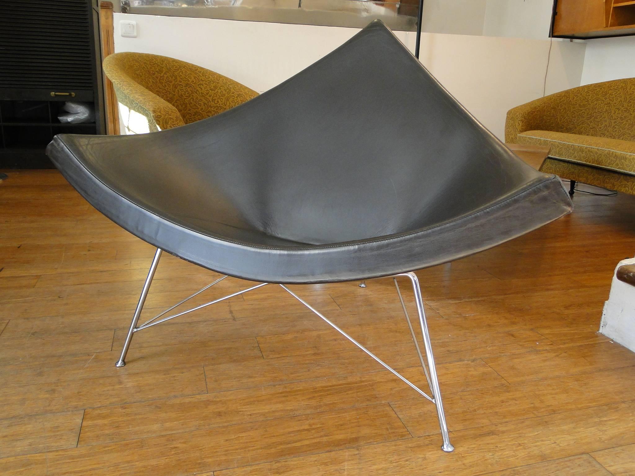 Coconut Chair by George Nelson in Brown Leather For Sale 3