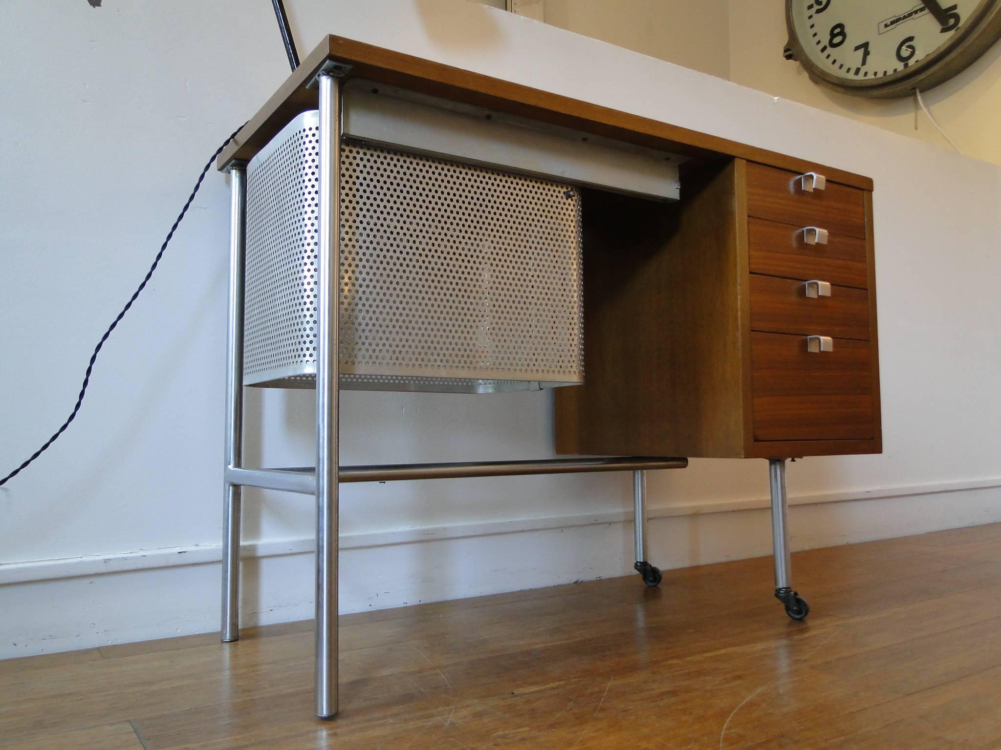 American Early George Nelson Desk Model 4752