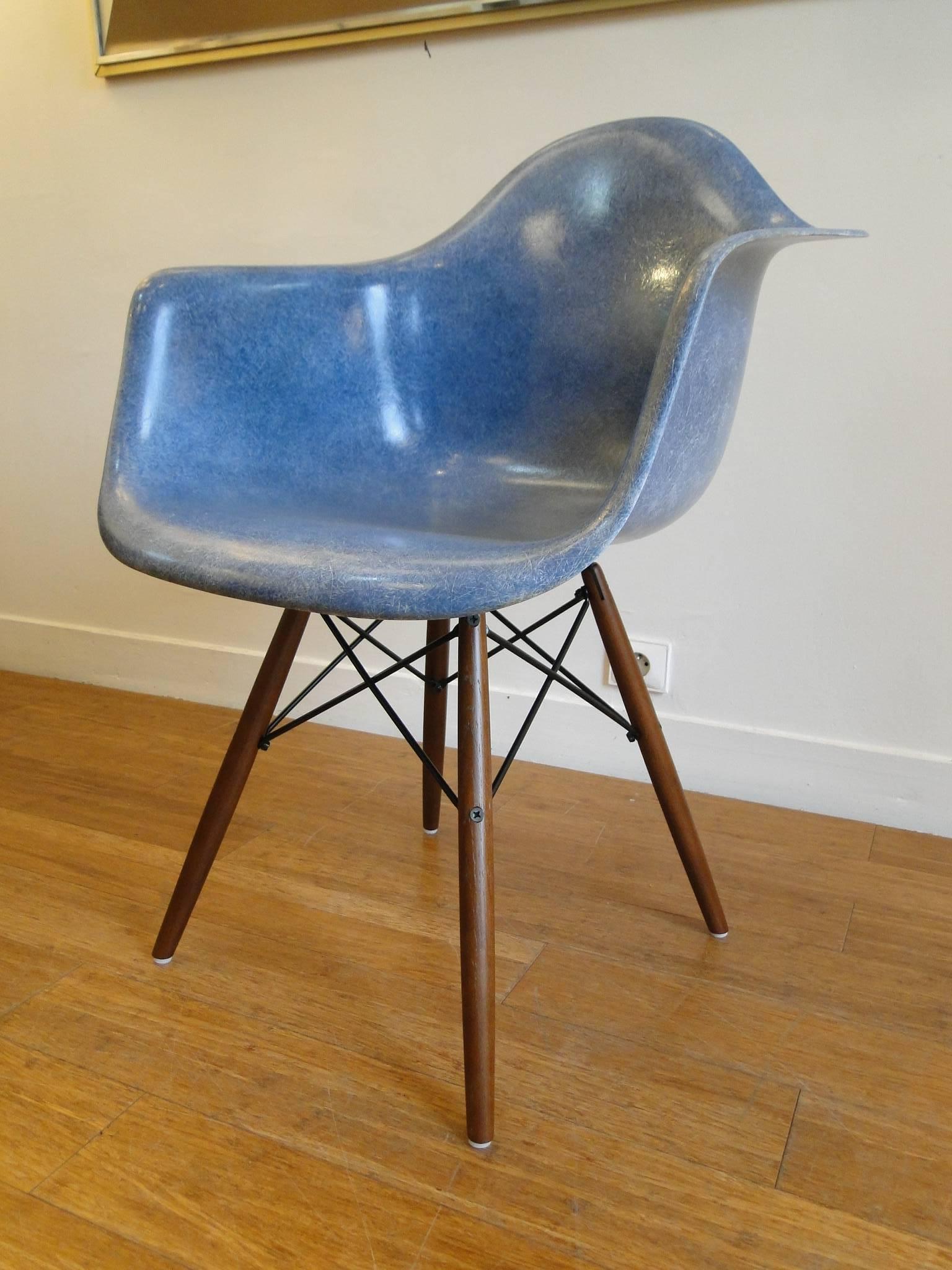 American Eames Herman Miller Dowel Leg Chair