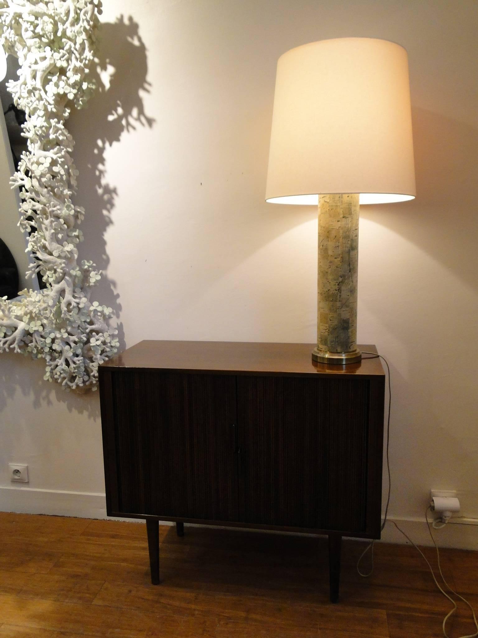 Large Holm Sørensen cork table lamp

Measures: Shade Ø 42 cm 
Shade height 40 cm.
  