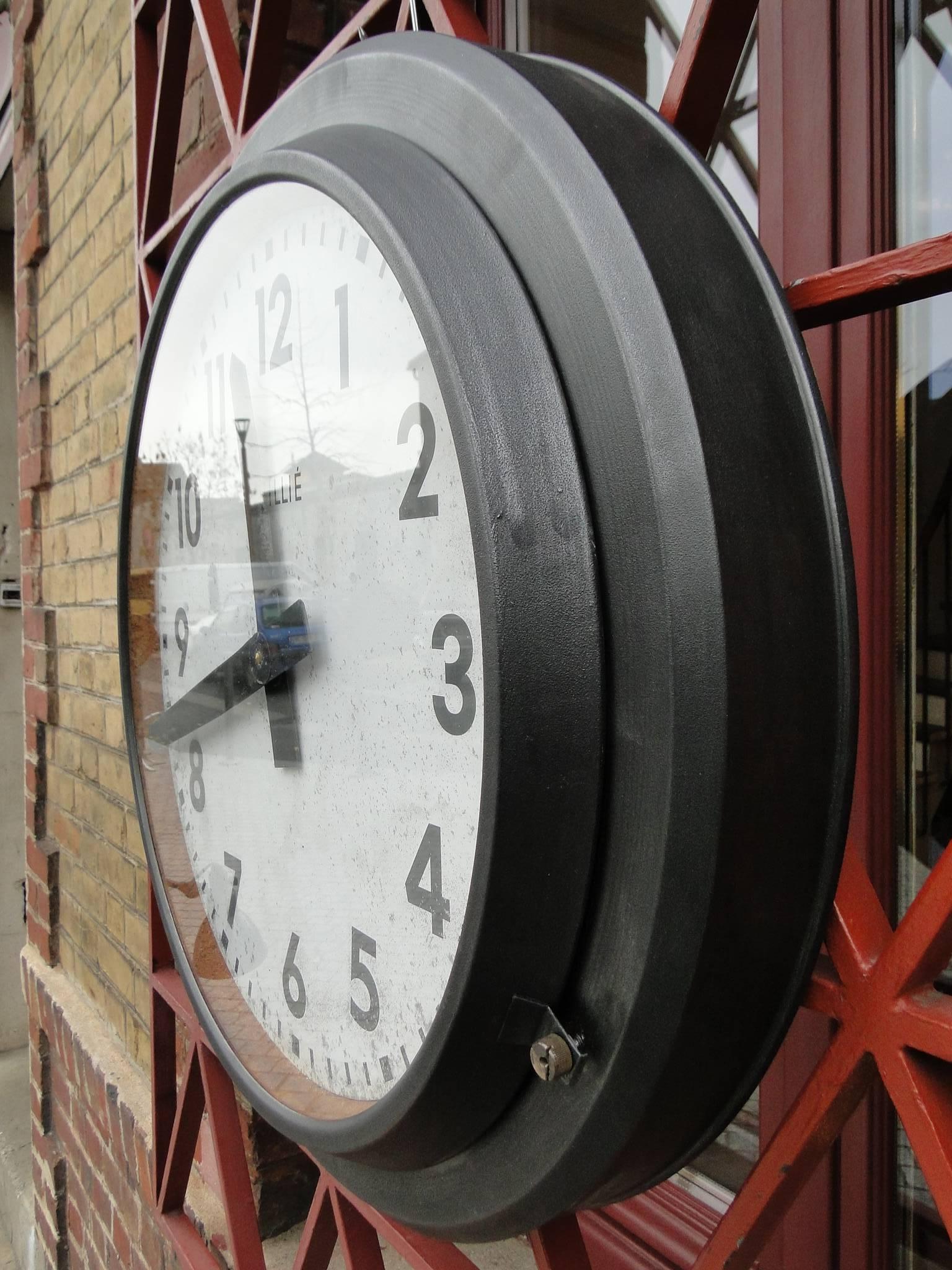 Mid-20th Century French Railway Clock from the 1960s, Graphite Metal