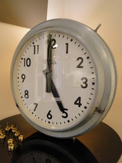 Double Side French Railway Clock from the 1960s, Metal
