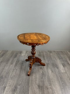 Mesa con pedestal de madera con marquetería de principios del siglo XX, 72 cm, motivos geométricos