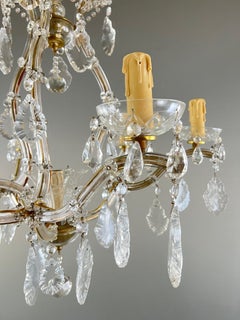 Eleganter Kristallleuchter, vergoldetes Metall, sechs Lampen, Anfang des 20. Jahrhunderts