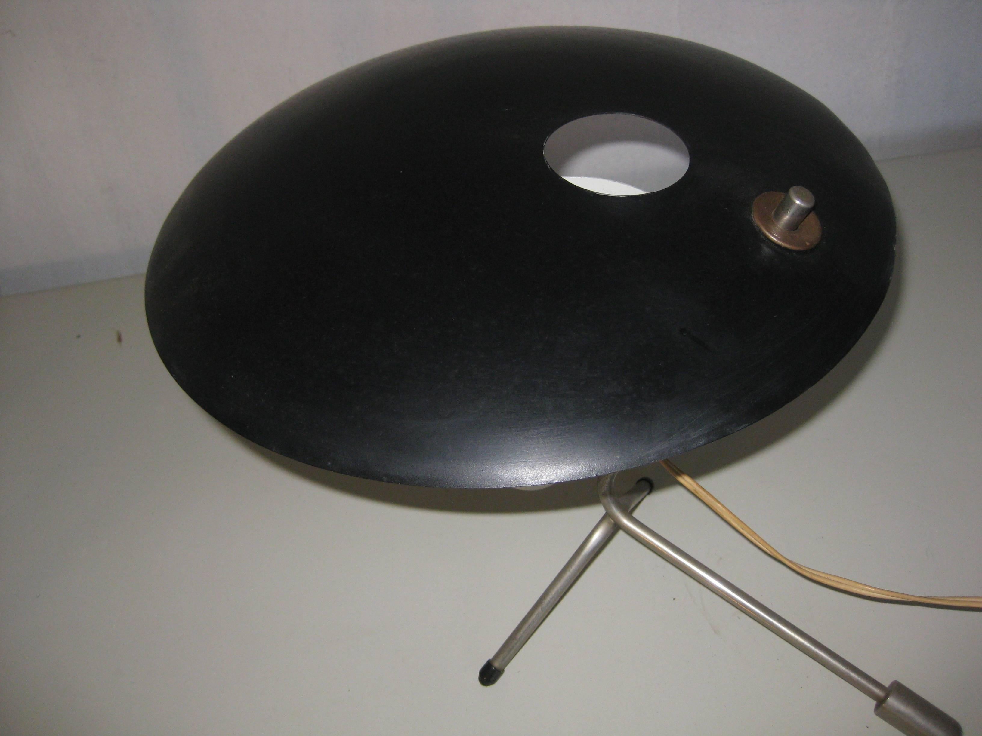 Mid-Century Modern Lampe de table Pierre Guariche en vente