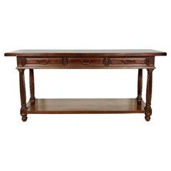 Große rustikale Konsole aus spanischem Nussbaum mit drei Schubladen und unterem Regal, 1930er Jahre