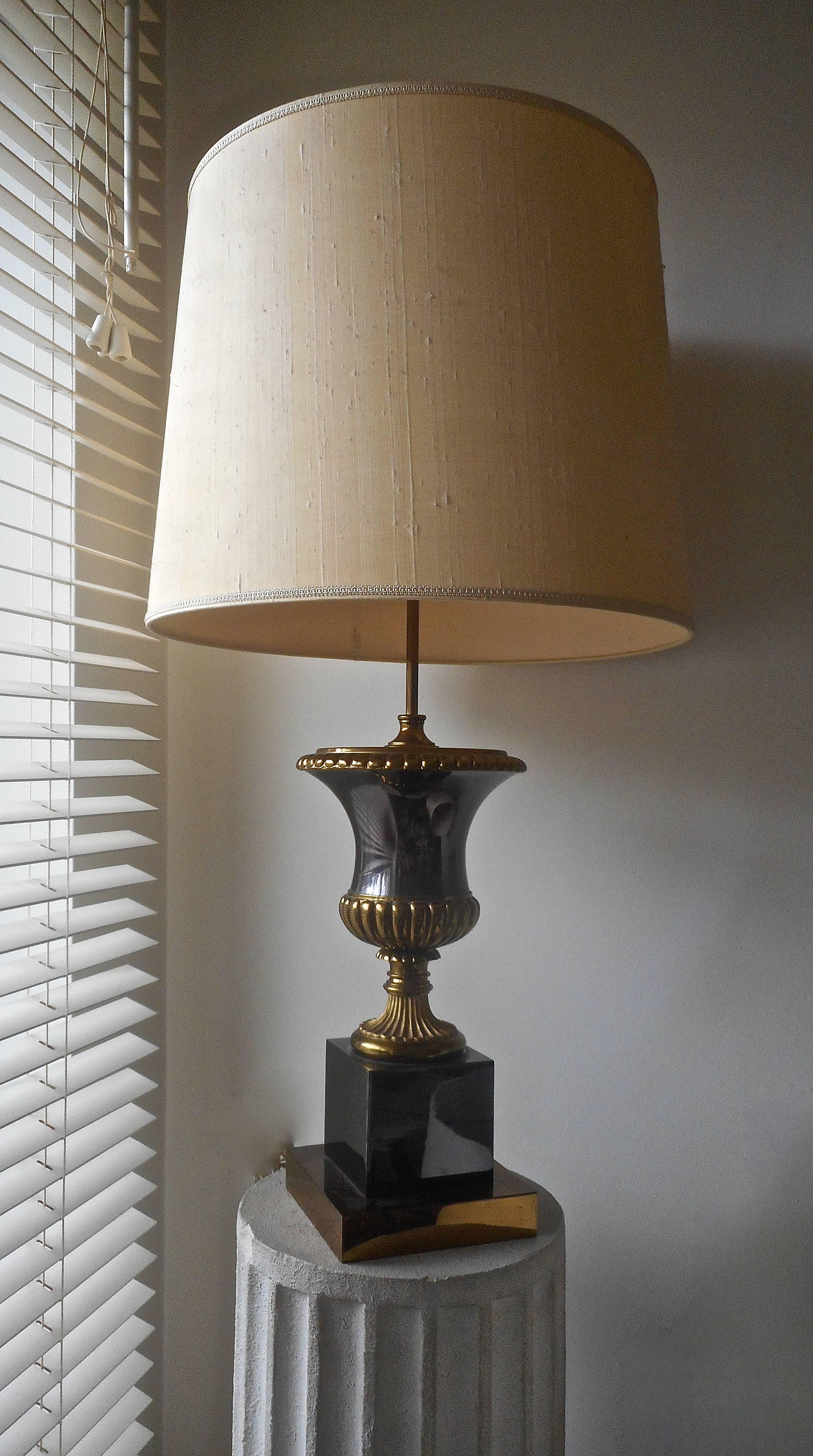 Mid-20th Century A Large Scale Neoclassical Desk Lamp by Maison Jansen