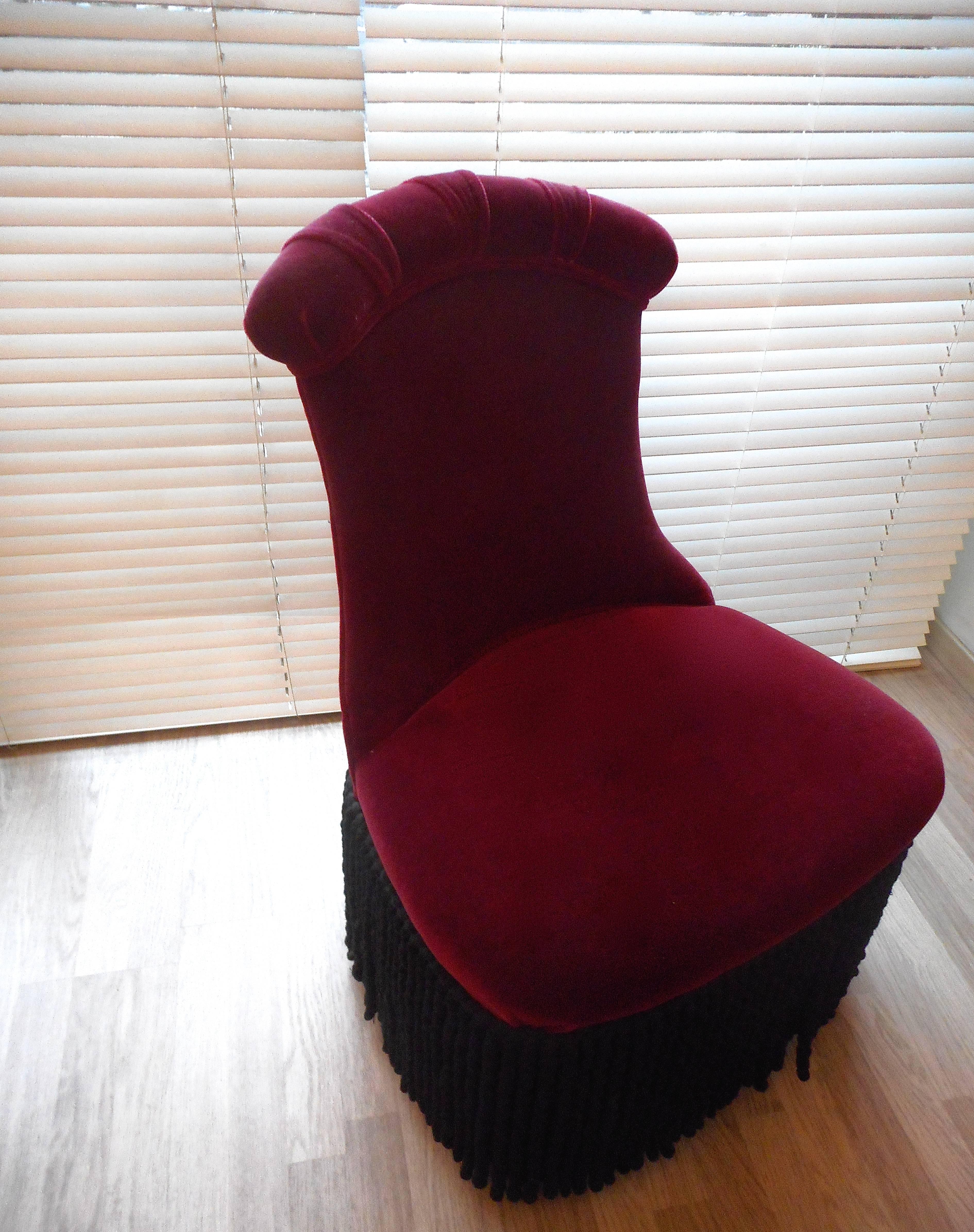American 1940s Red Velvet Chair by Dorothy Draper for The Fairmount in S.F. For Sale