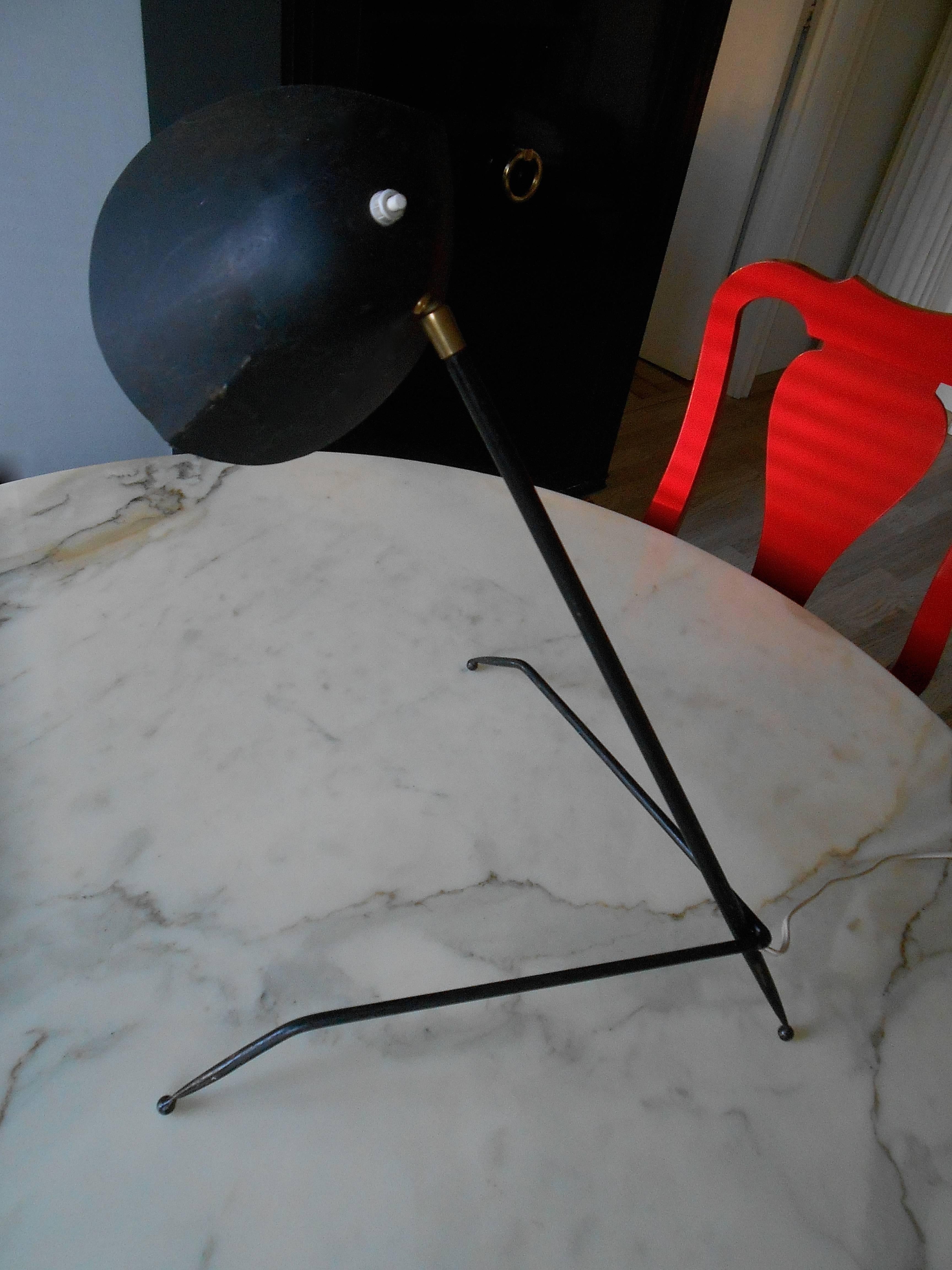 Rare 1950s Tripod Desk Lamp by Serge Mouille In Good Condition In Brussels, BE