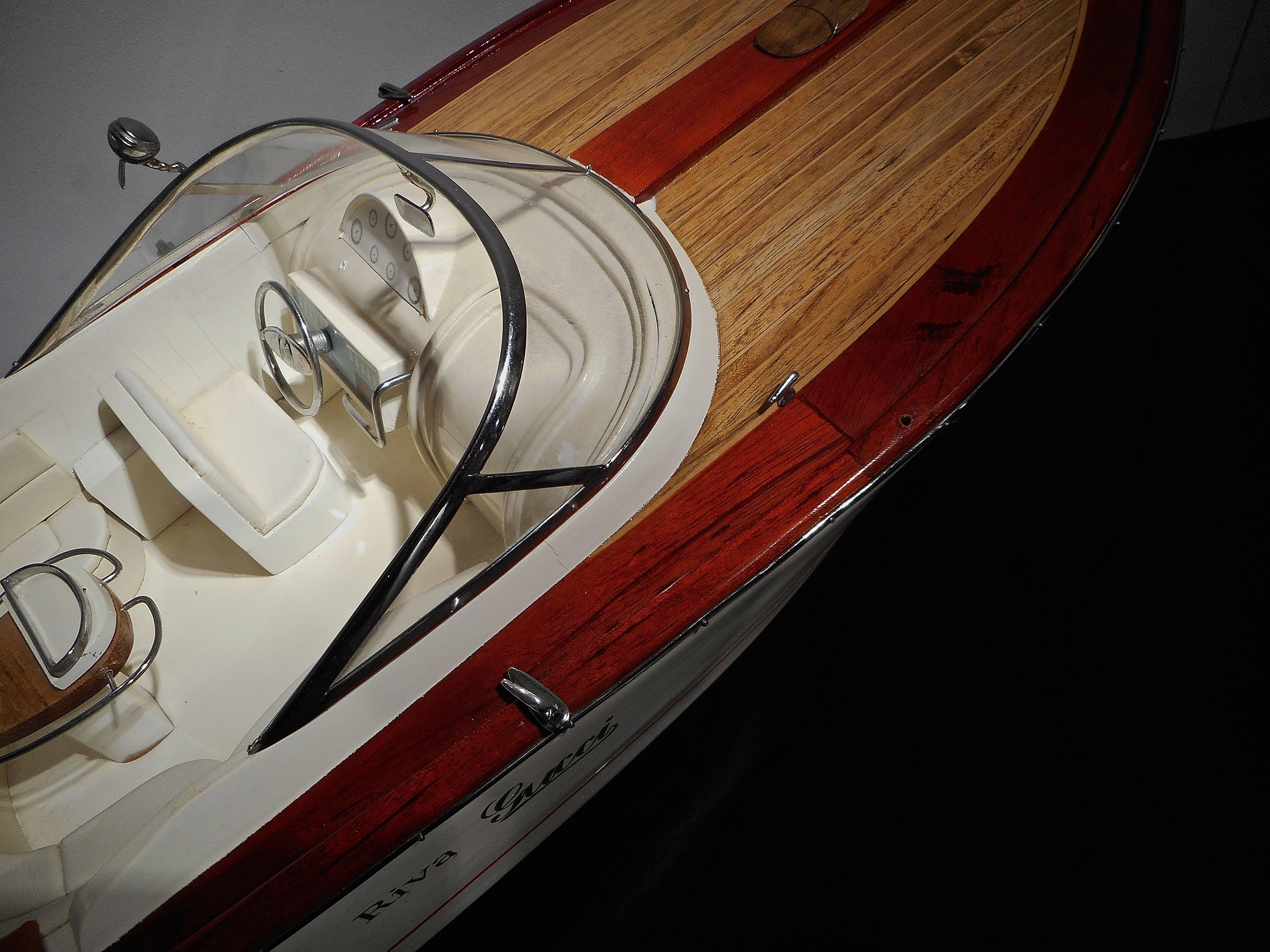 Model of a Riva Designed by Gucci In Good Condition In Brussels, BE