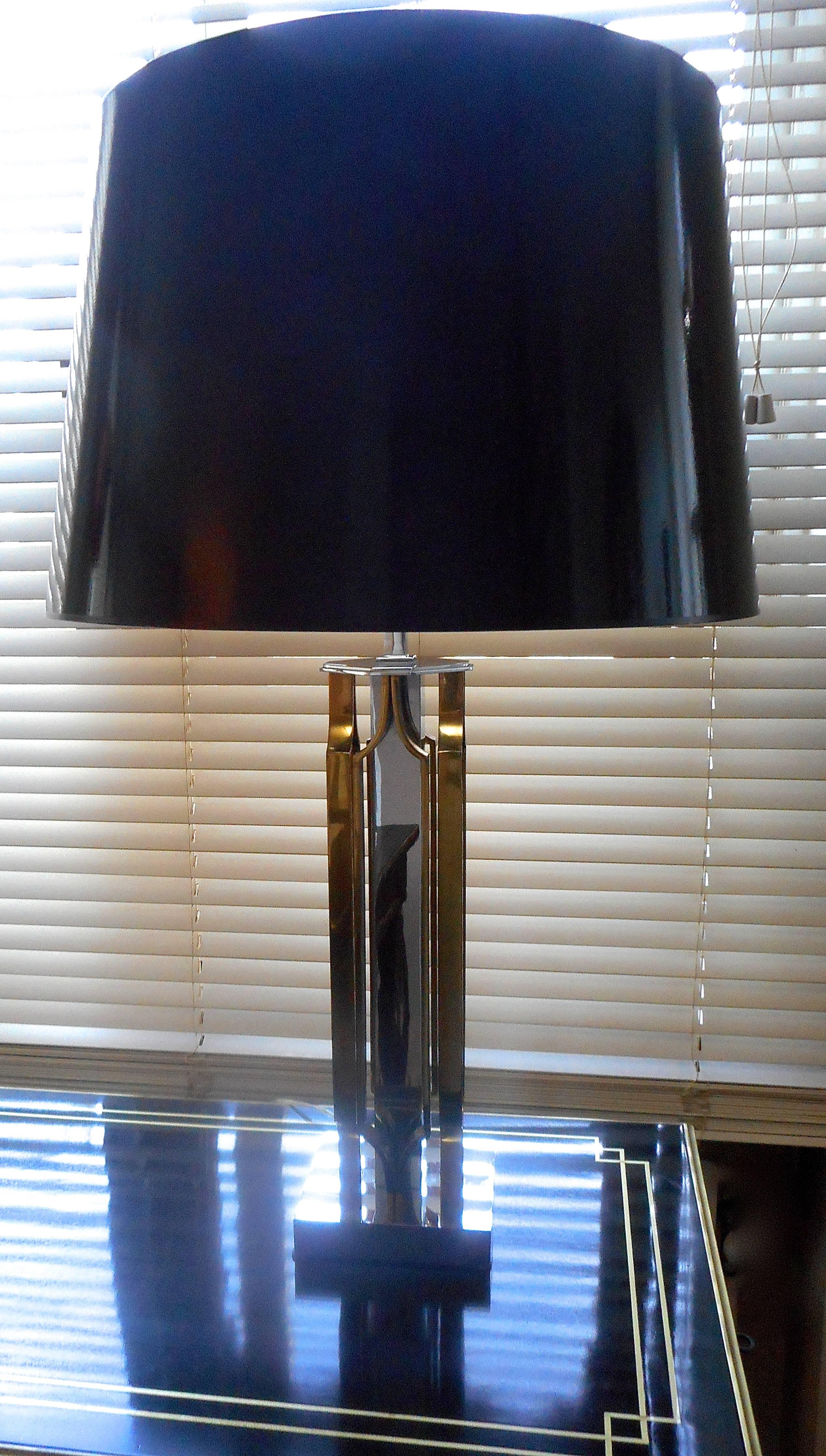 Important Sculptural Table Lamp by Willy Daro In Excellent Condition In Brussels, BE