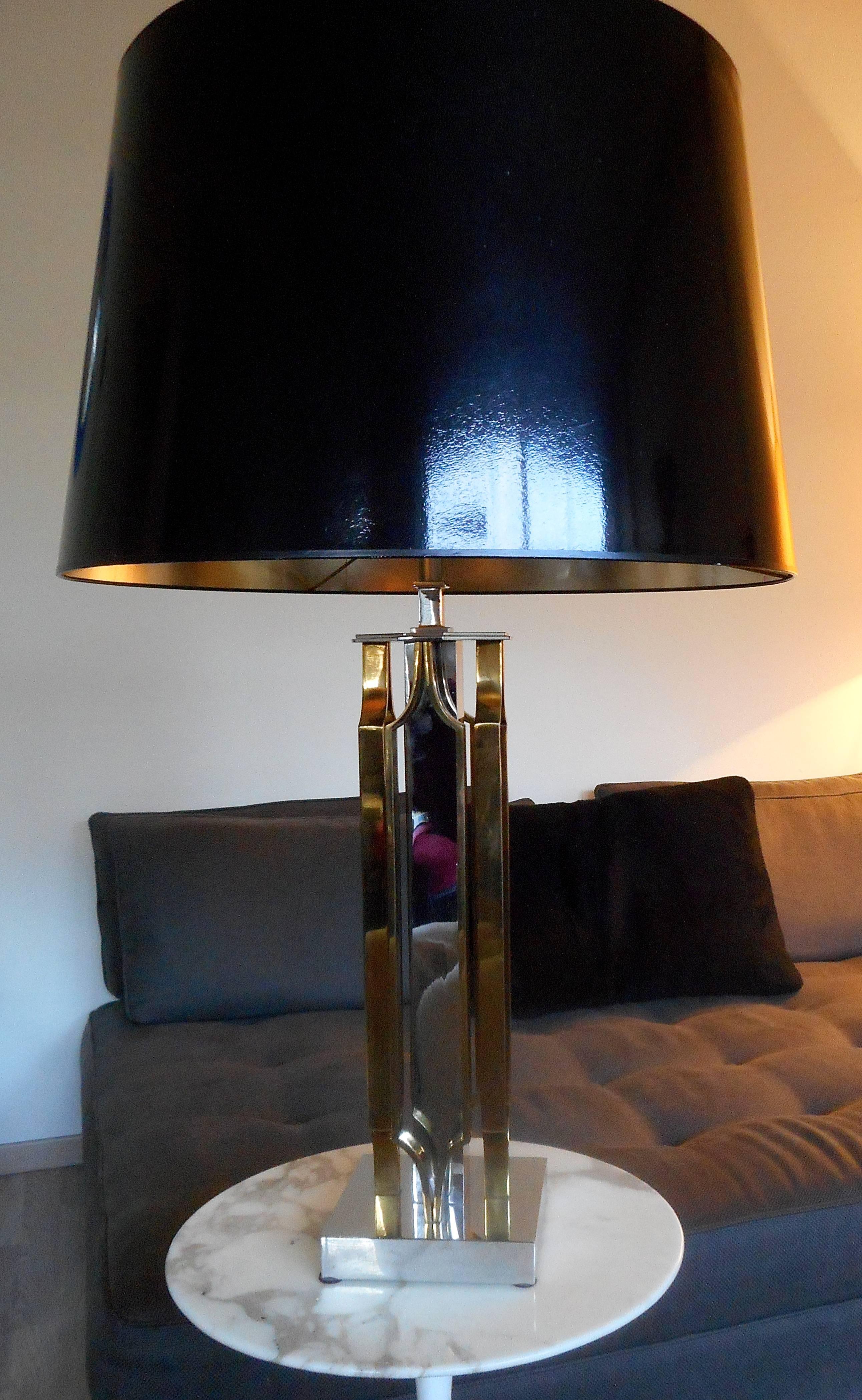 Metal Important Sculptural Table Lamp by Willy Daro