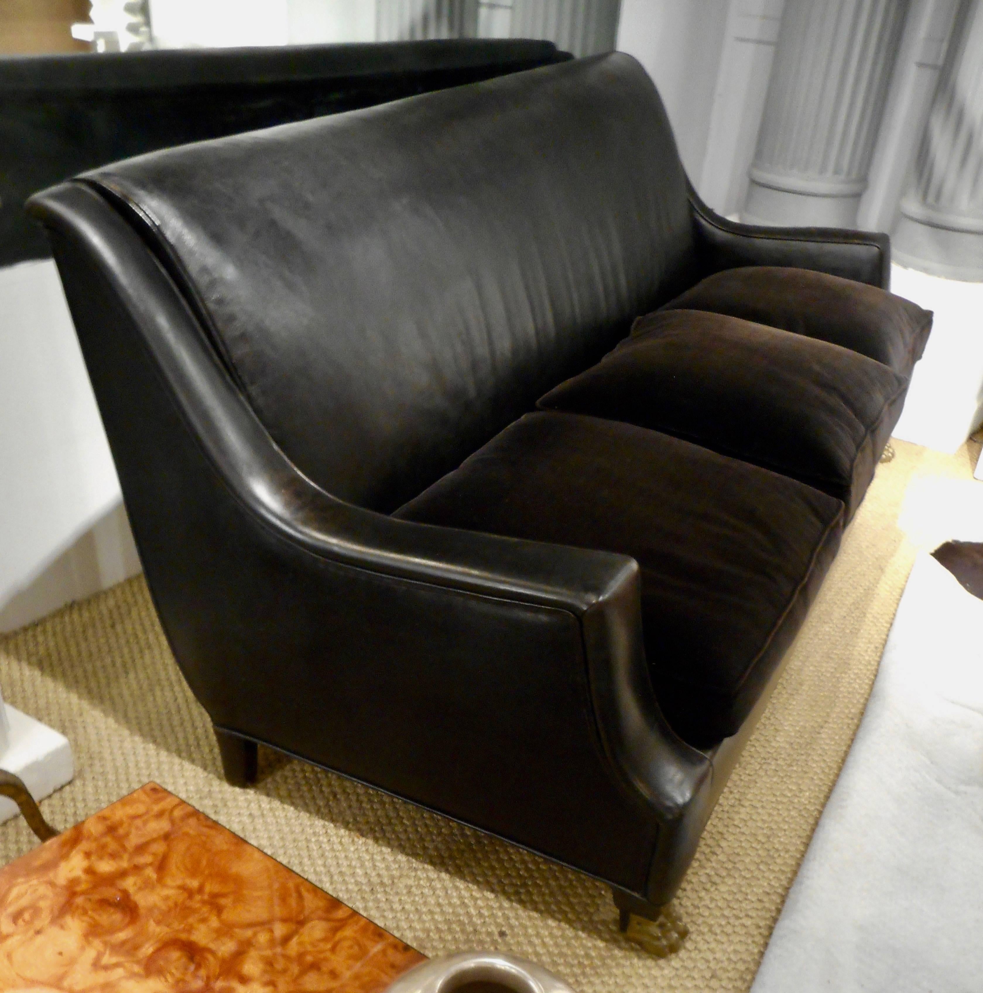 Neoclassical Black Leather Sofa by Maison Jansen In Good Condition In Brussels, BE