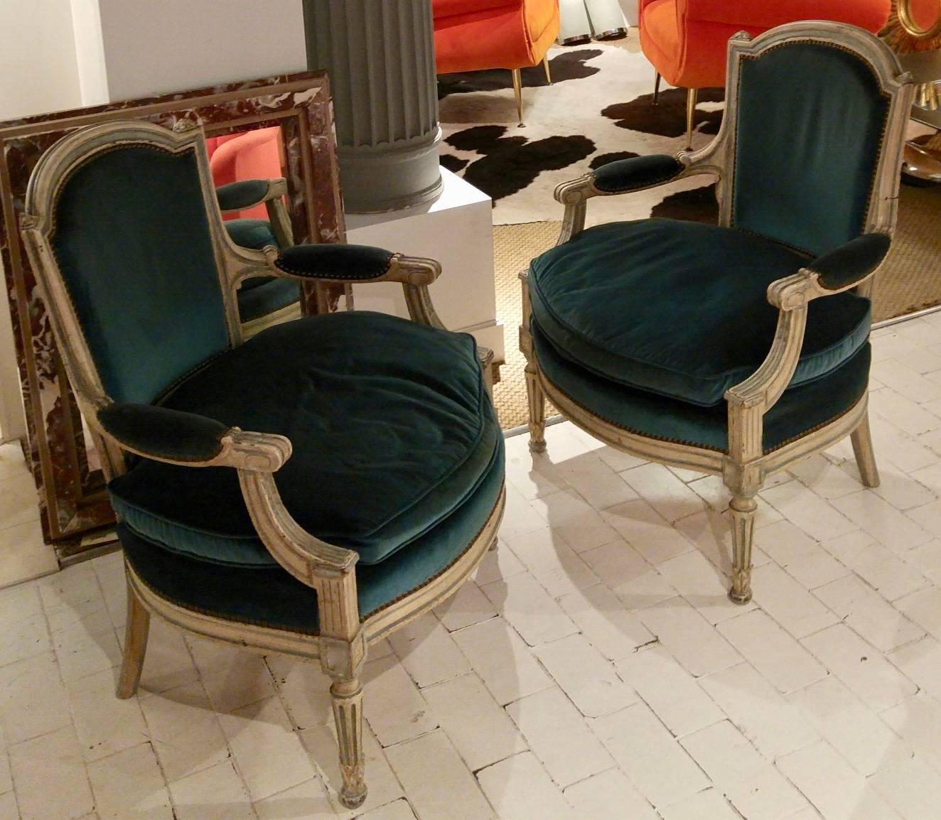 Elegant Pair of Armchairs in the Style of Louis XVI by Maison Jansen In Good Condition In Brussels, BE