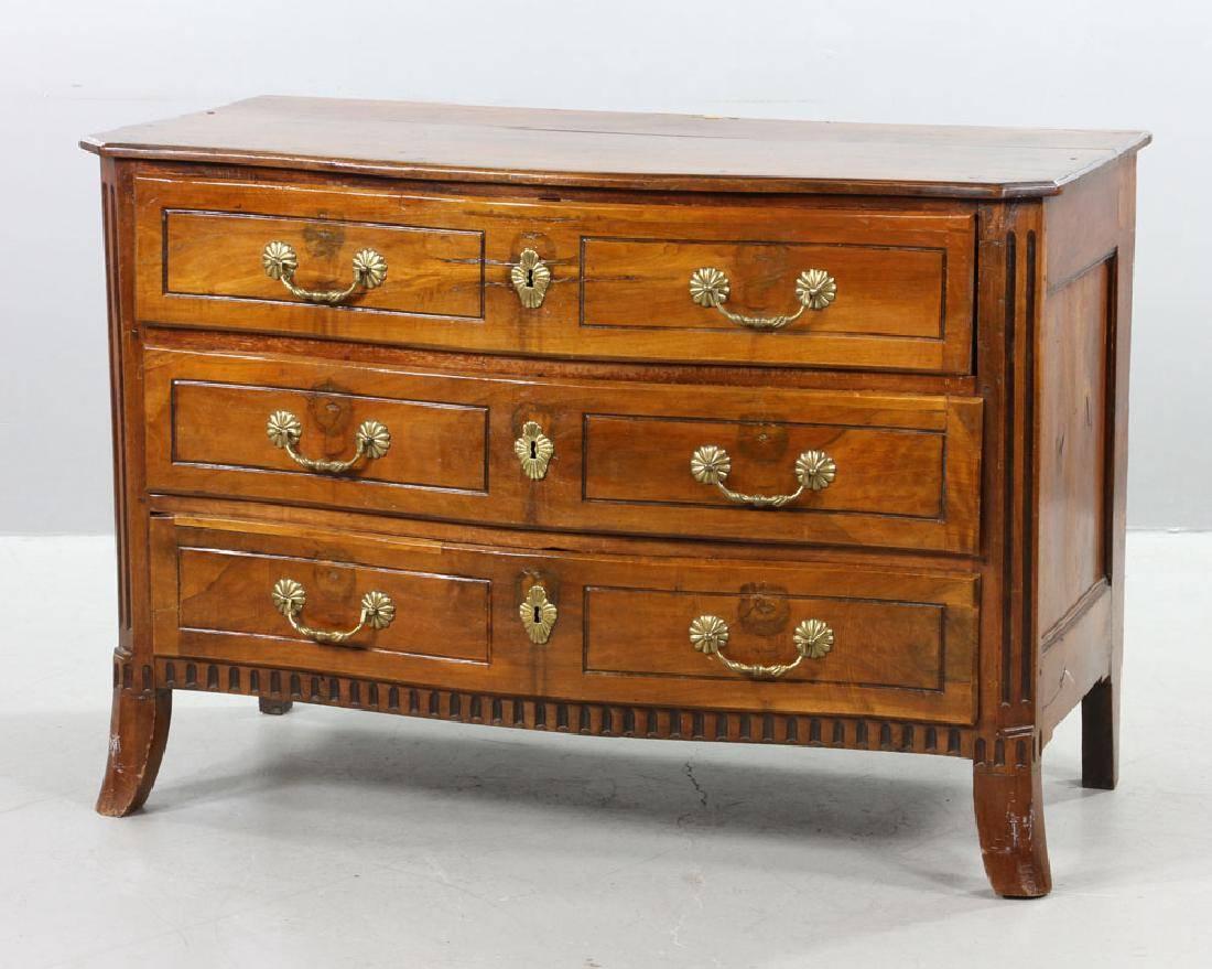 18th Century Northern Italian Carved Commode In Good Condition In Locust Valley, NY