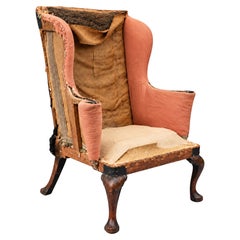Sillón grande con respaldo alado de estilo Jorge III, sin tapizar, circa 1770