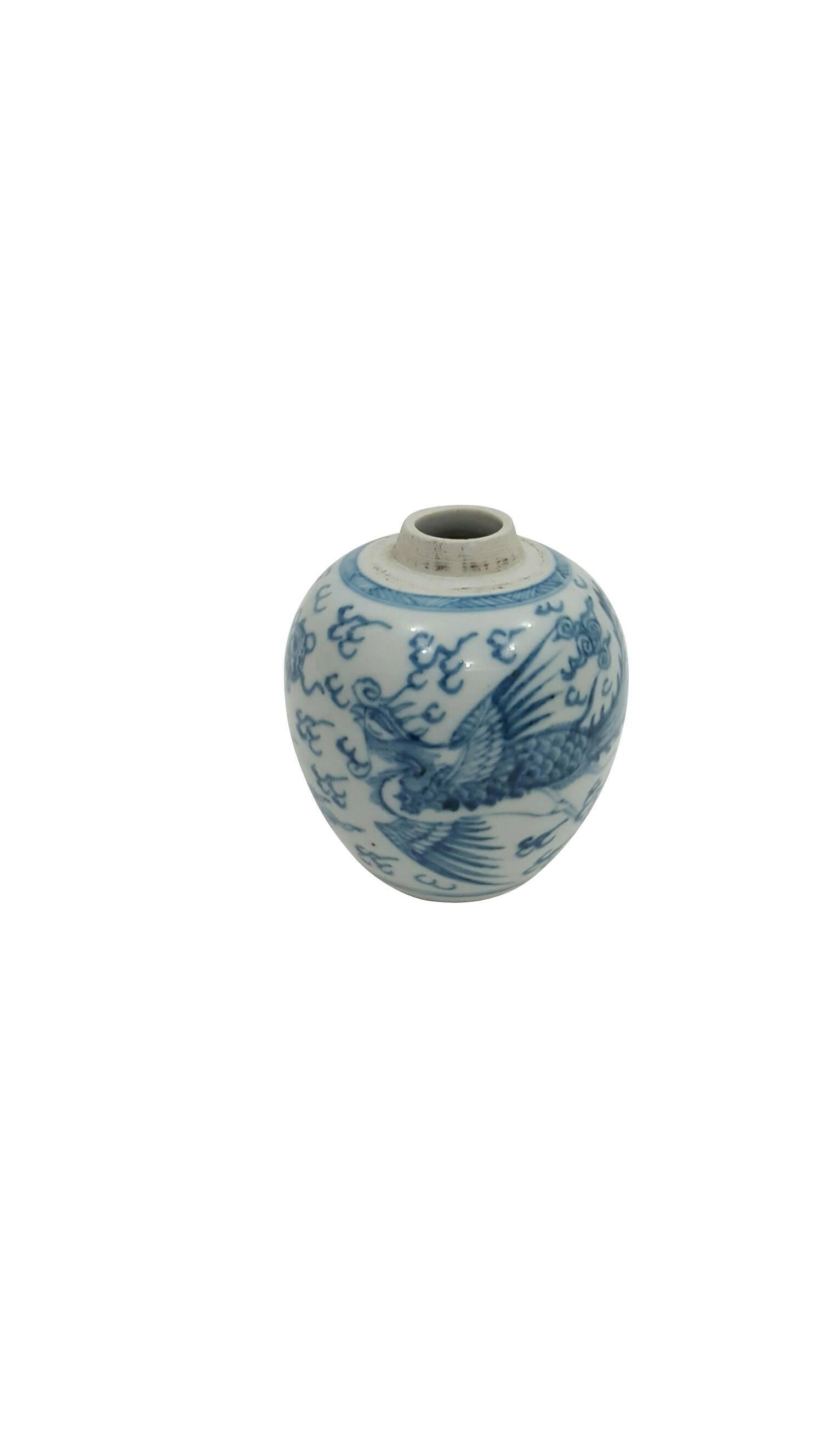 Rococo 19th Century Set of Four Antique Chinese Ceramic Pots