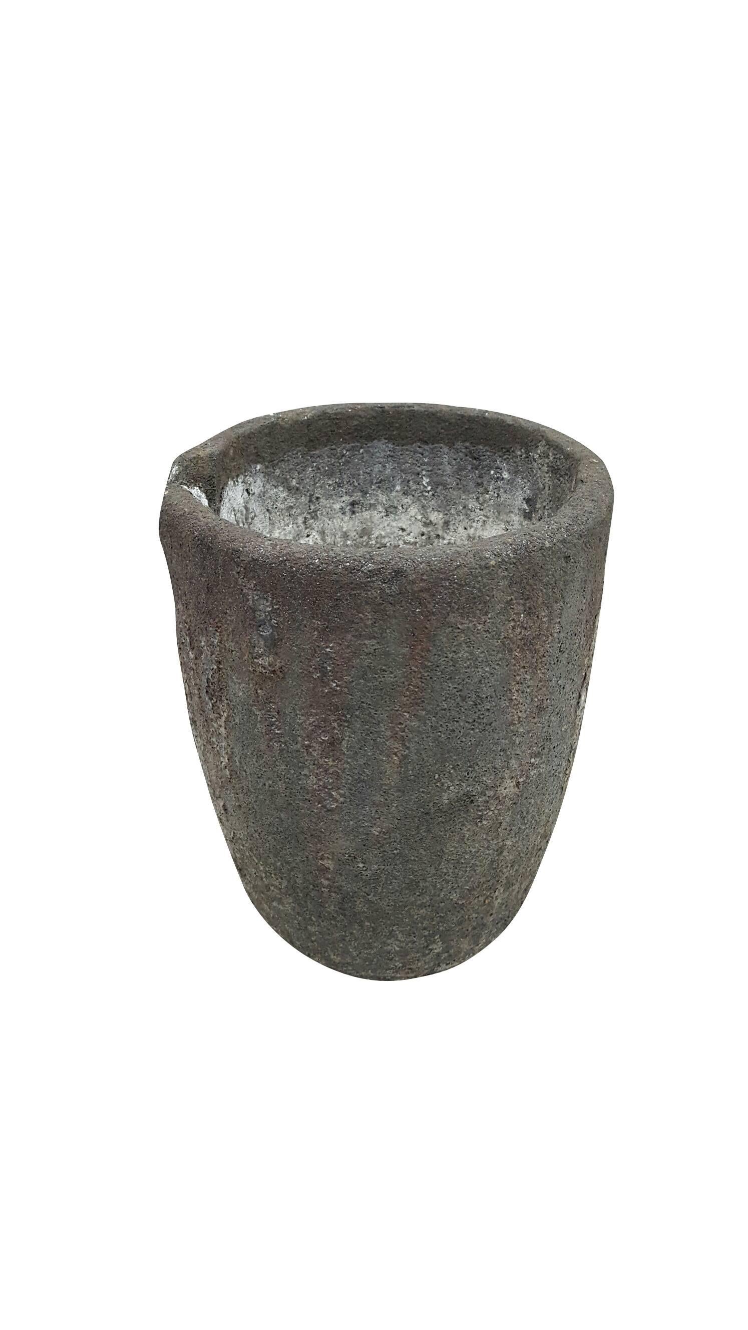Antique Gray Stone Vase In Excellent Condition For Sale In New York, NY