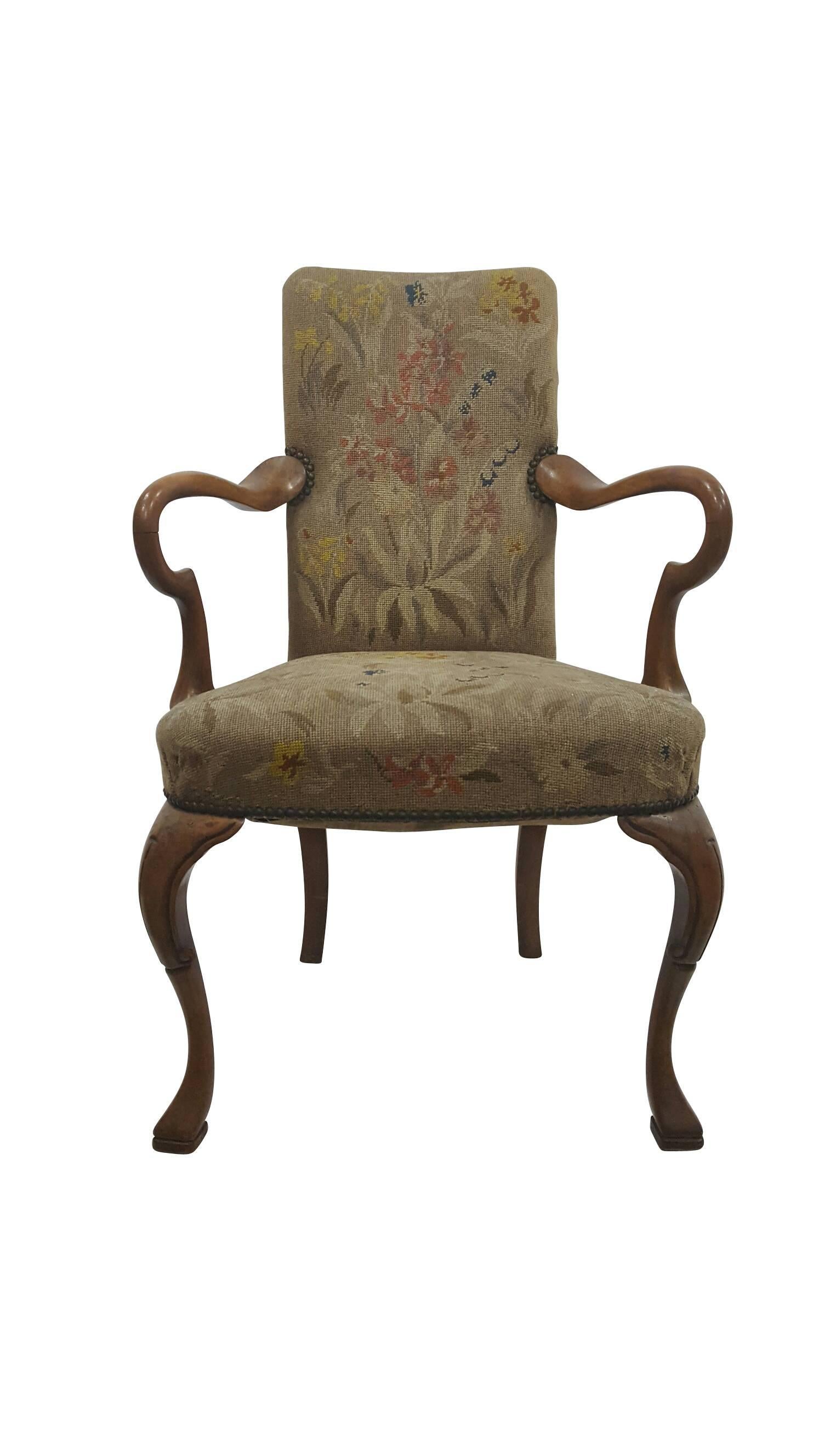 Hand-Carved 18th Century Antique Queen Anne Chair For Sale