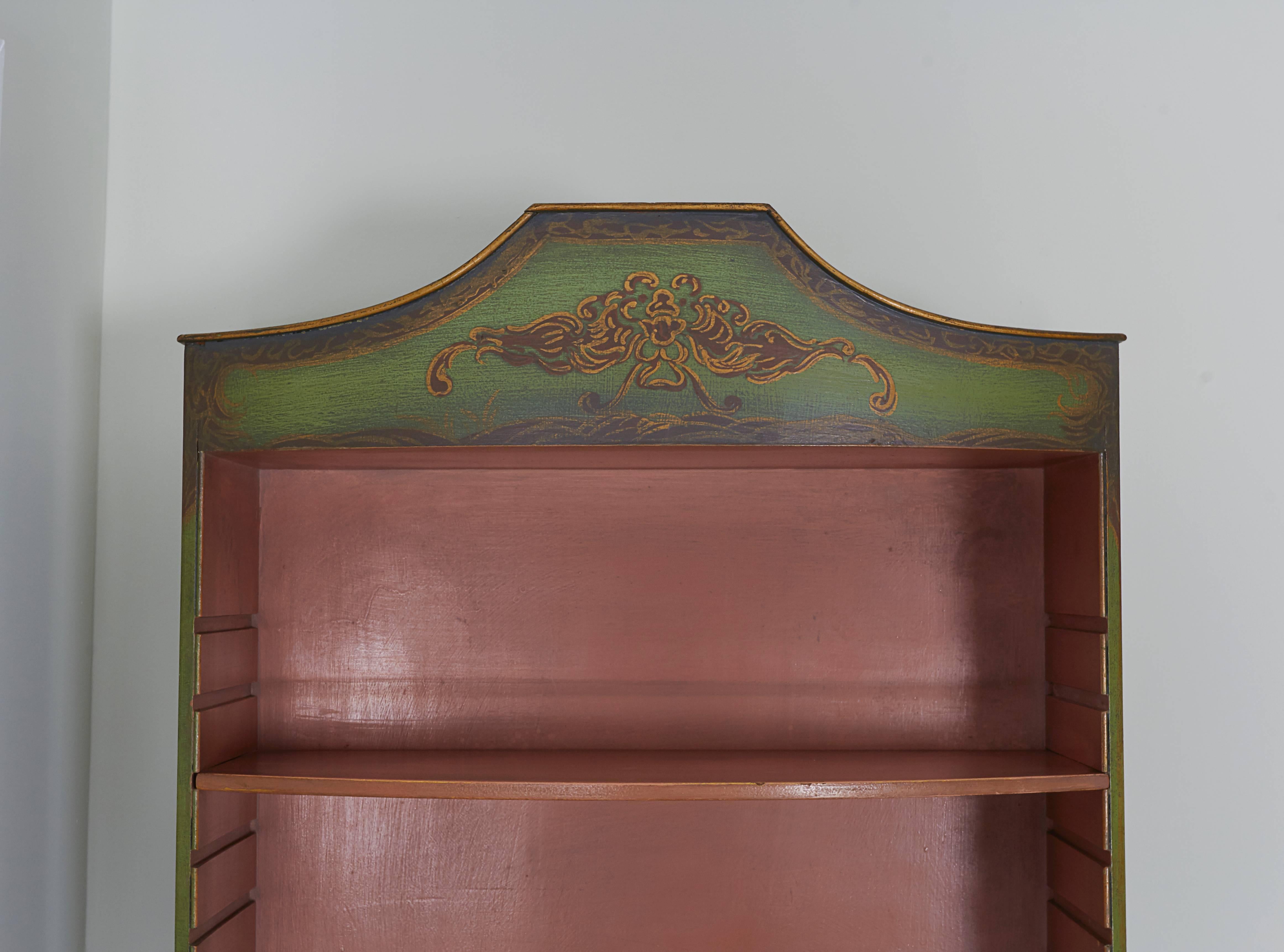 Pair of Green Chinoiserie Bowfront Bookcases In Excellent Condition In New York, NY