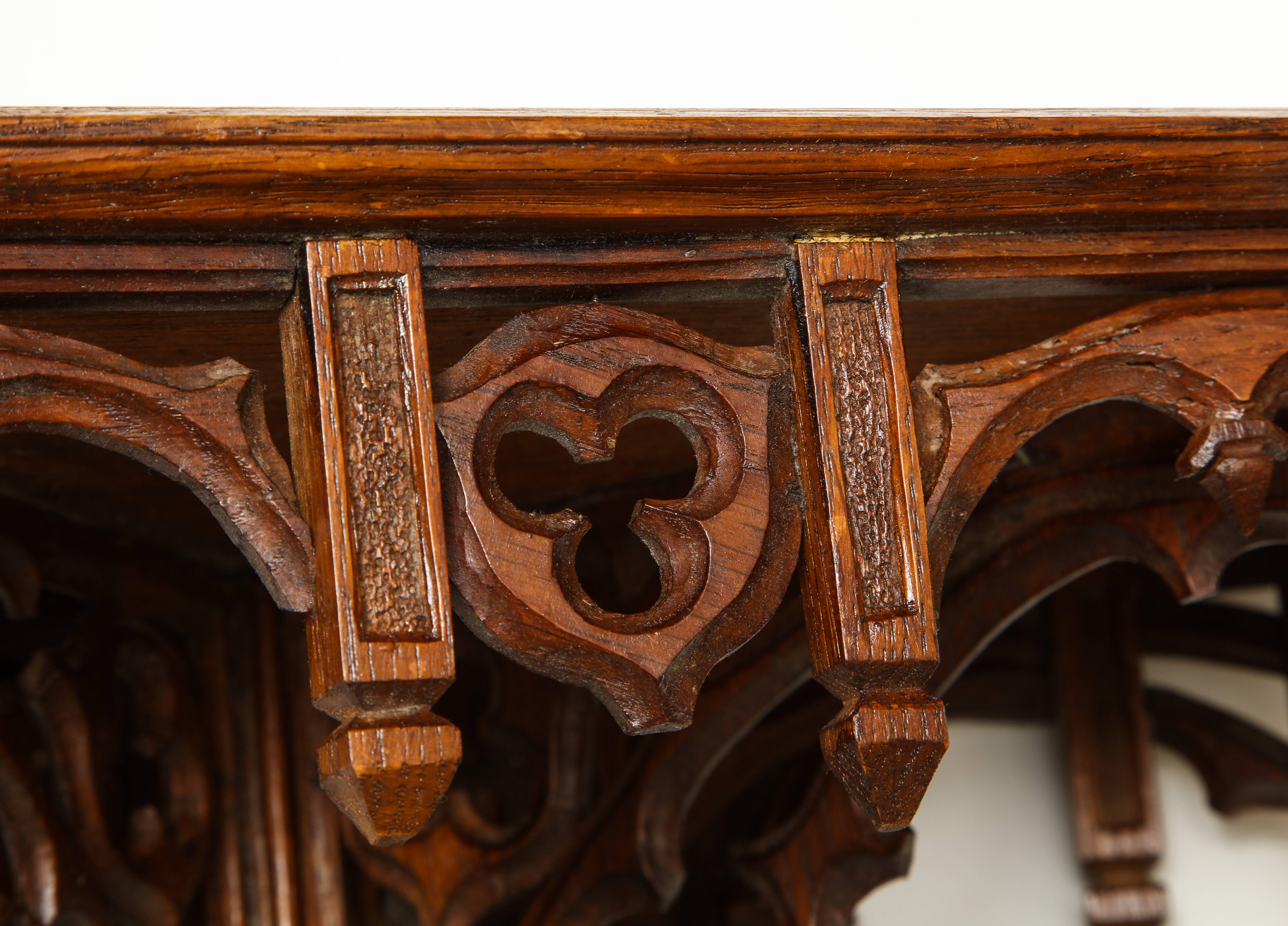 Large Gothic Revival Oak Wall Bracket In Excellent Condition In New York, NY