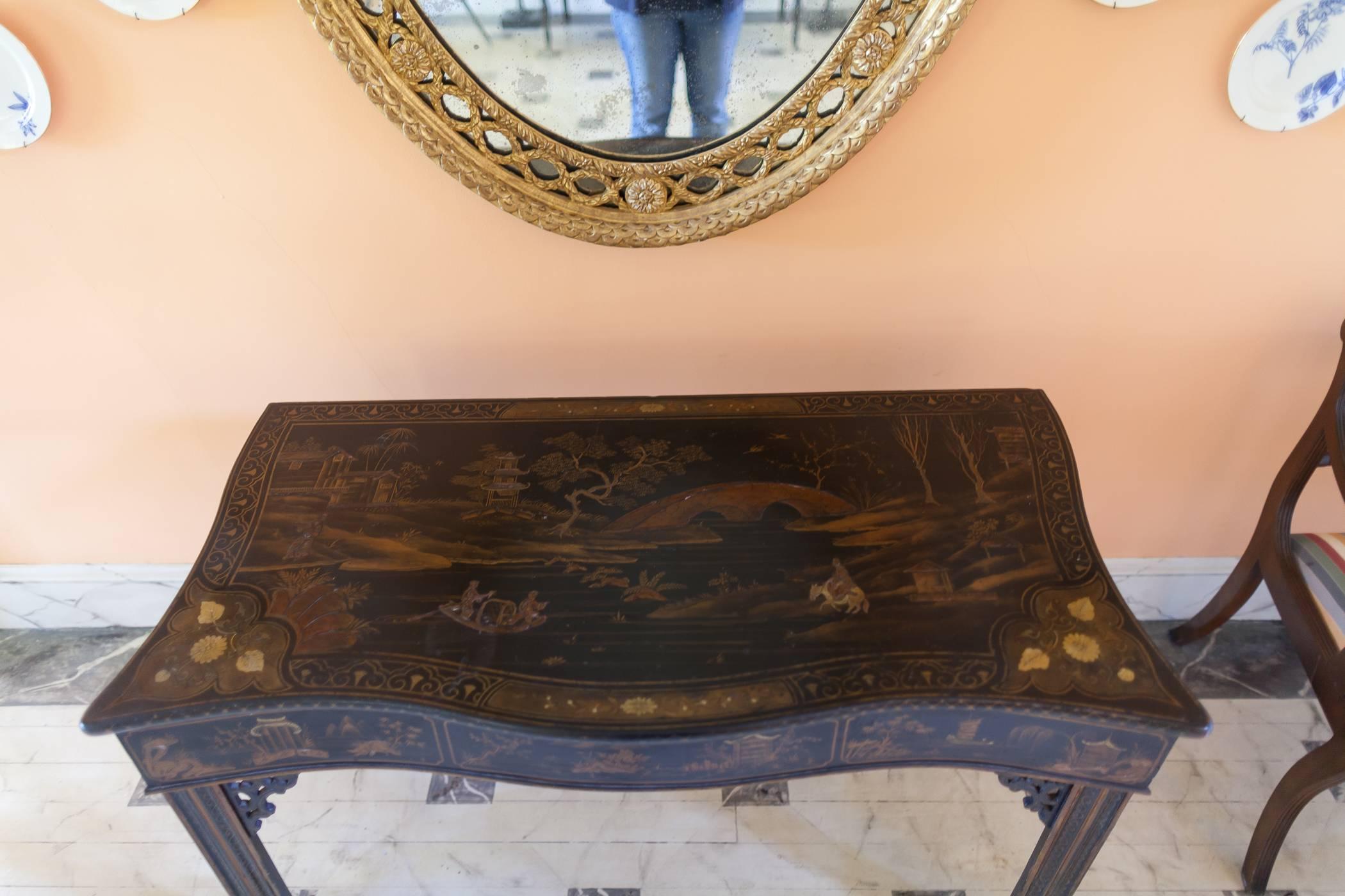 George III Chinese Chippendale Black Japanned Console Table In Good Condition In New York, NY