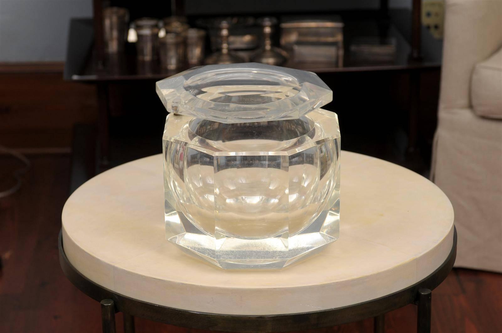 Octagonal Lucite Ice Bucket, Mid-Century In Good Condition In Atlanta, GA