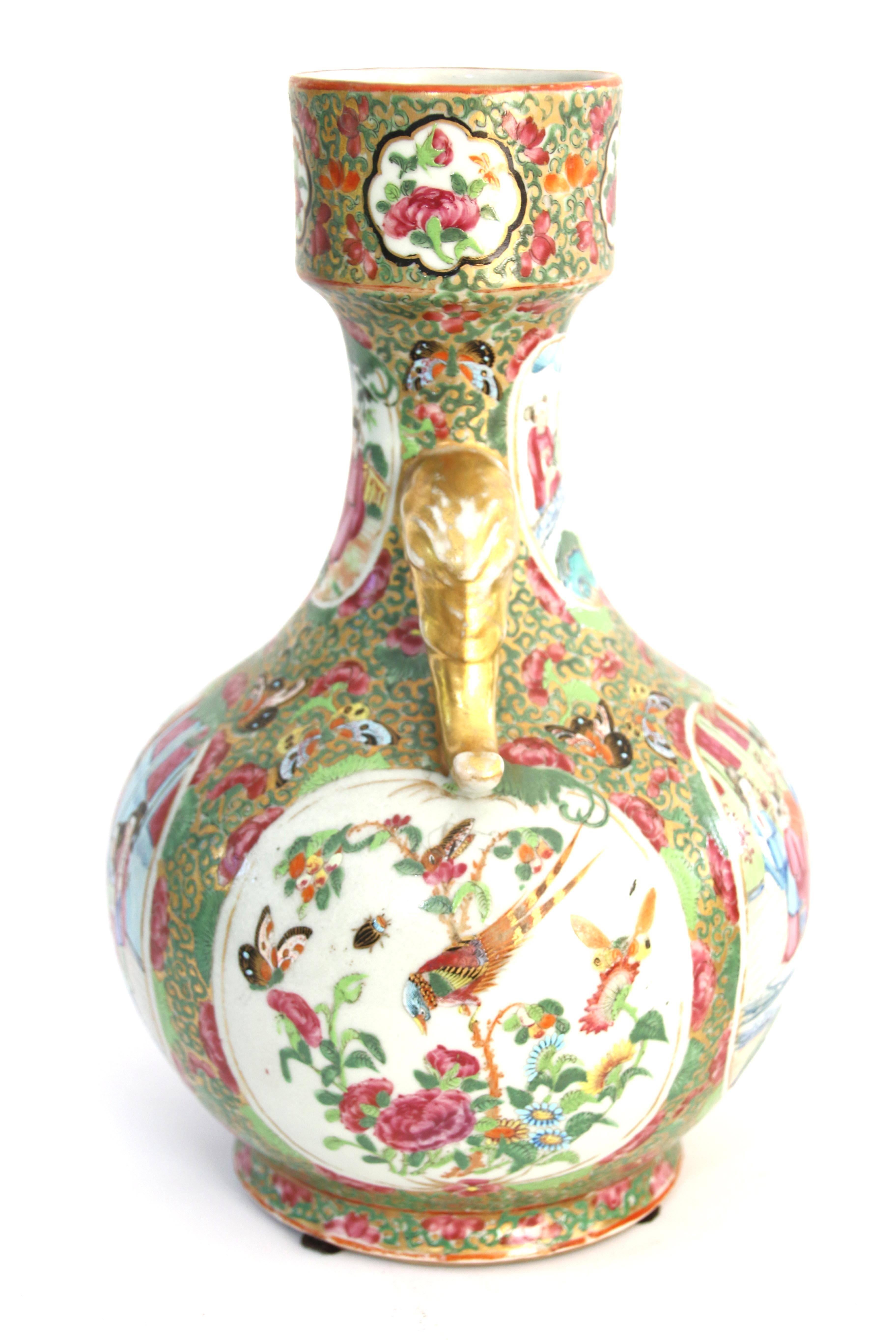Pair of 19th Century Chinese Export Rose Mandarin Bottle Form Vases For Sale 1