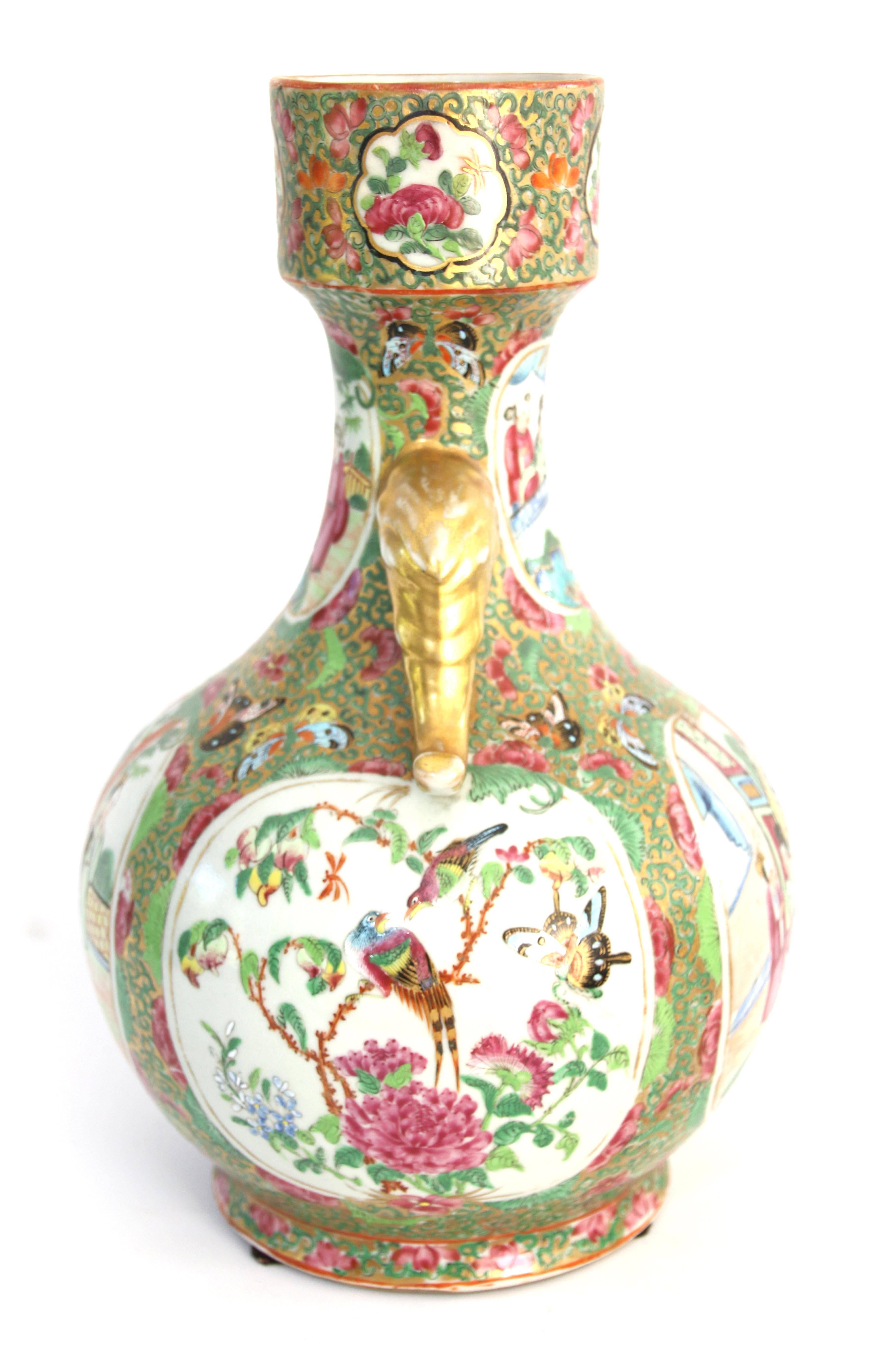 Pair of 19th Century Chinese Export Rose Mandarin Bottle Form Vases For Sale 3