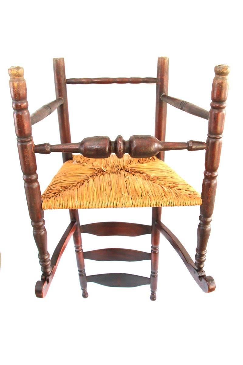 18th Century Coastal Connecticut Ladderback Chair in Original Red Paint For Sale 3