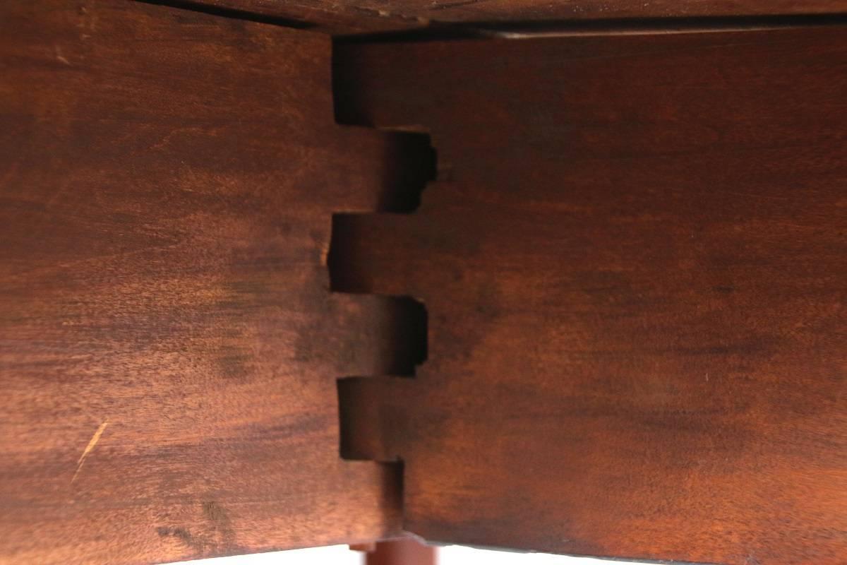 Early 19th Century Connecticut Mahogany Pembroke Table For Sale 5
