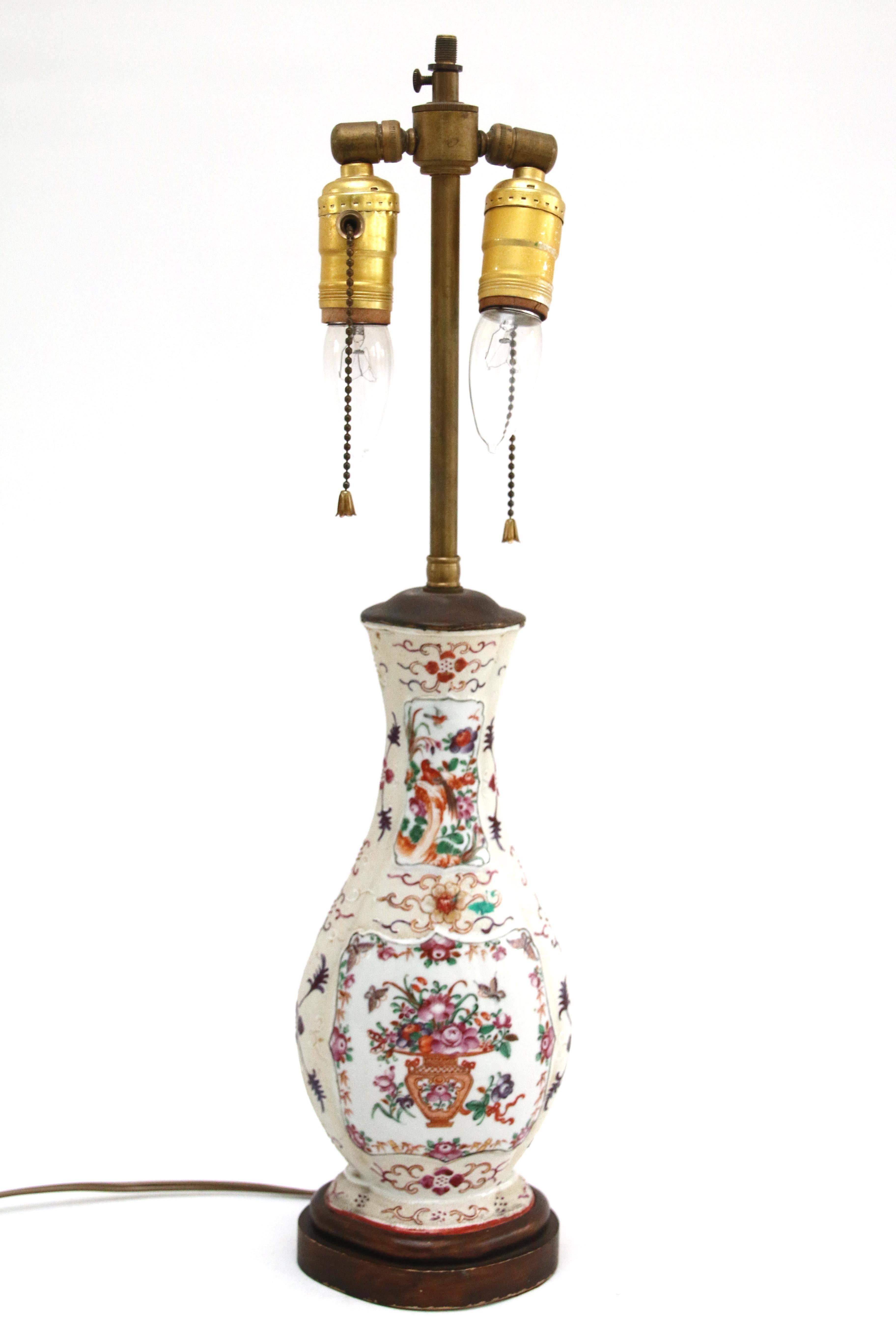 18th Century Chinese Porcelain Lamp In Excellent Condition For Sale In Woodbury, CT