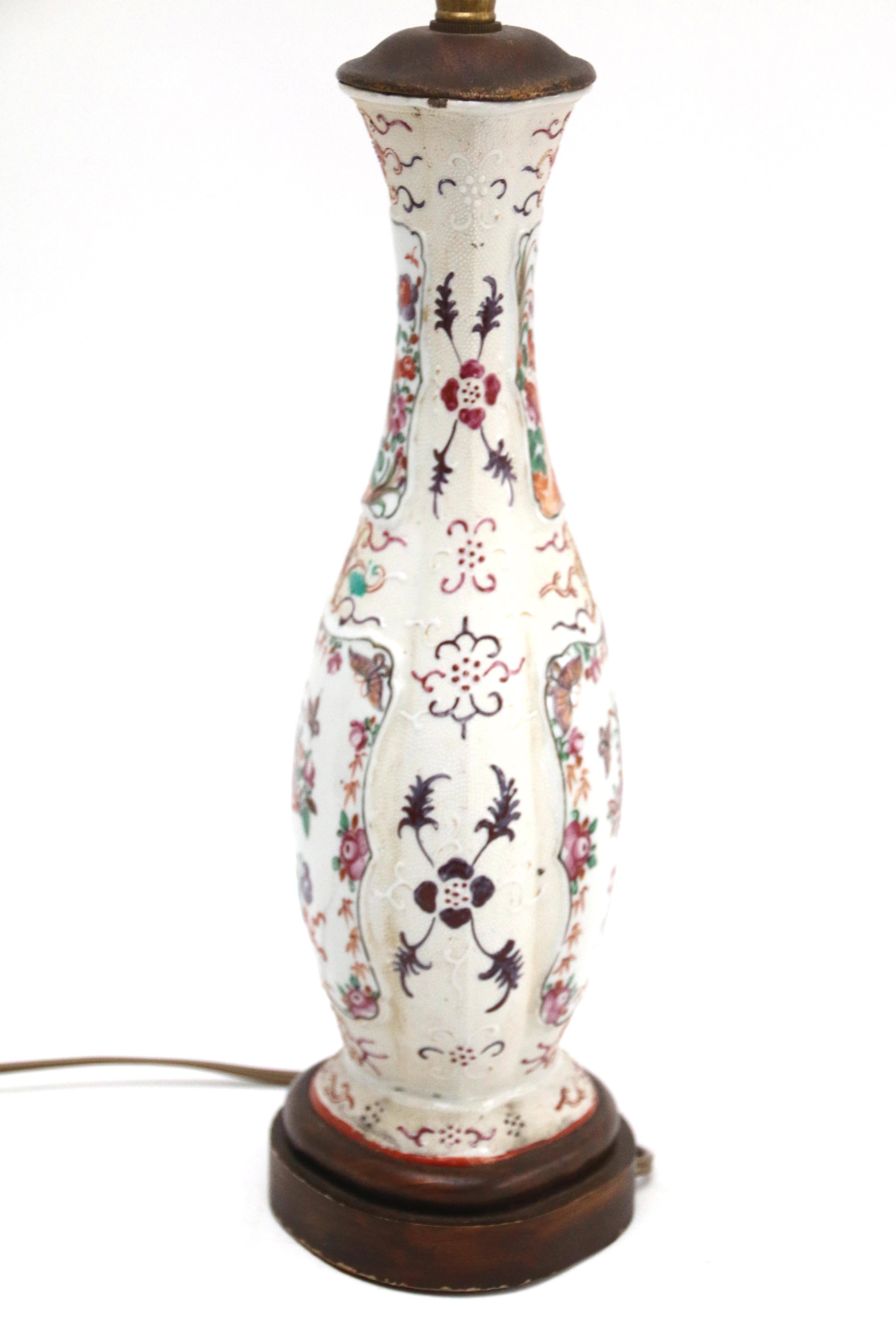 18th Century Chinese Porcelain Lamp For Sale 1
