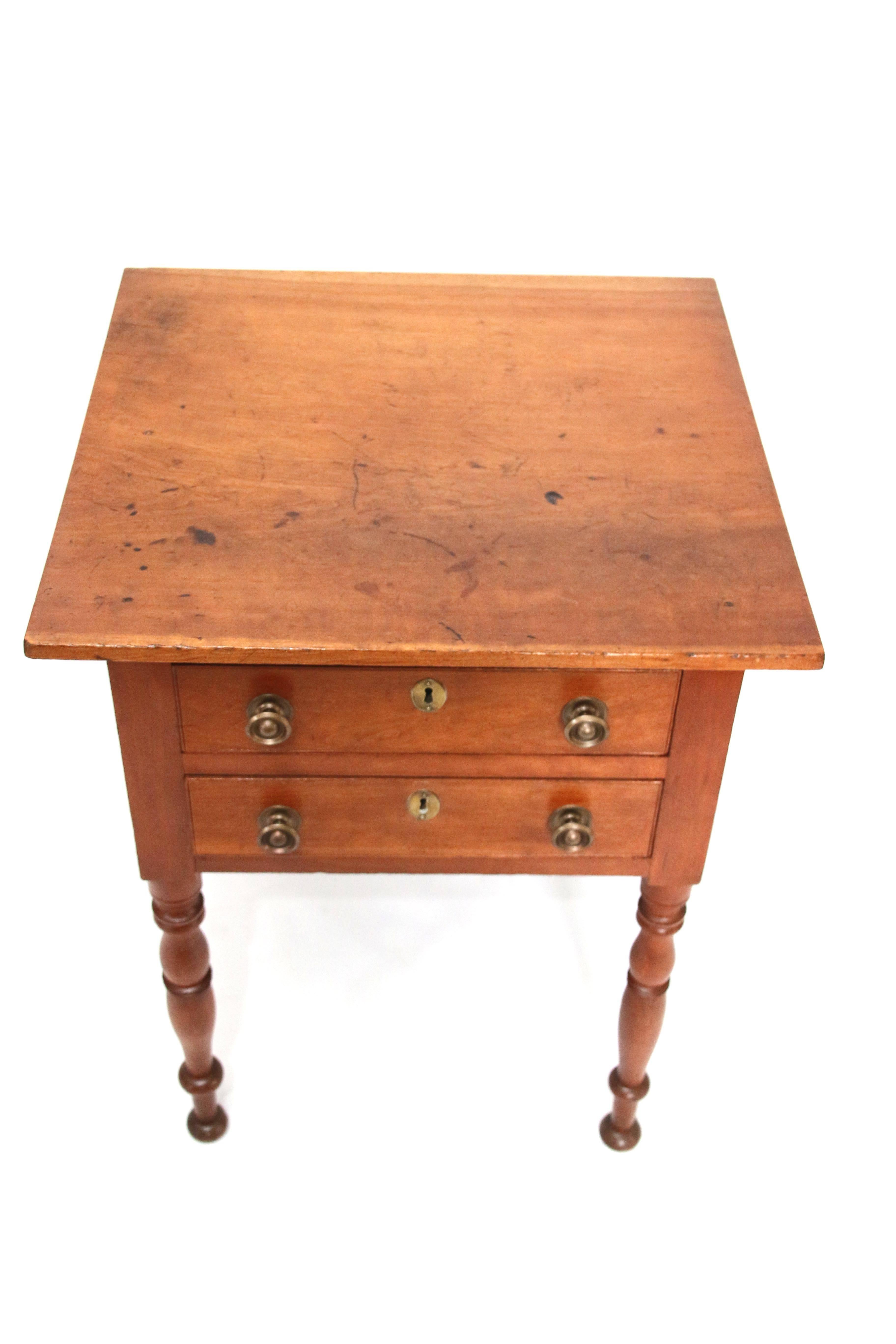 American Early 19th Century Sheraton Two-Drawer Cherry Work Table For Sale