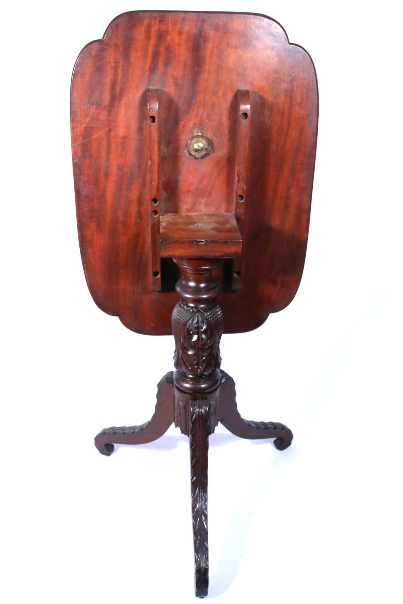 Mahogany Early 19th Century Classical Carved Tilt-Top Light Stand