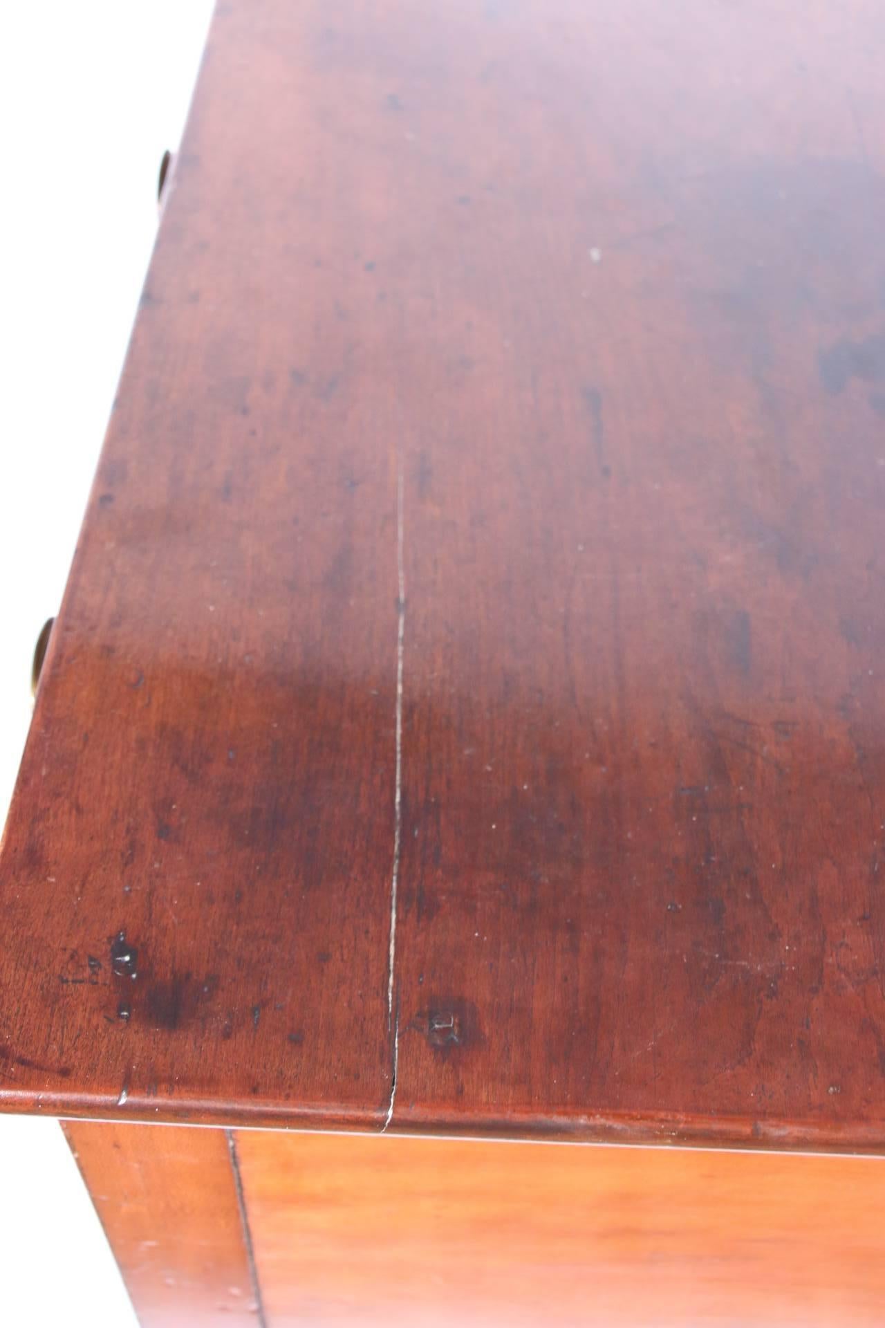 19th Century New England Sheraton Mahogany and Cherry Two-Drawer Stand For Sale 5