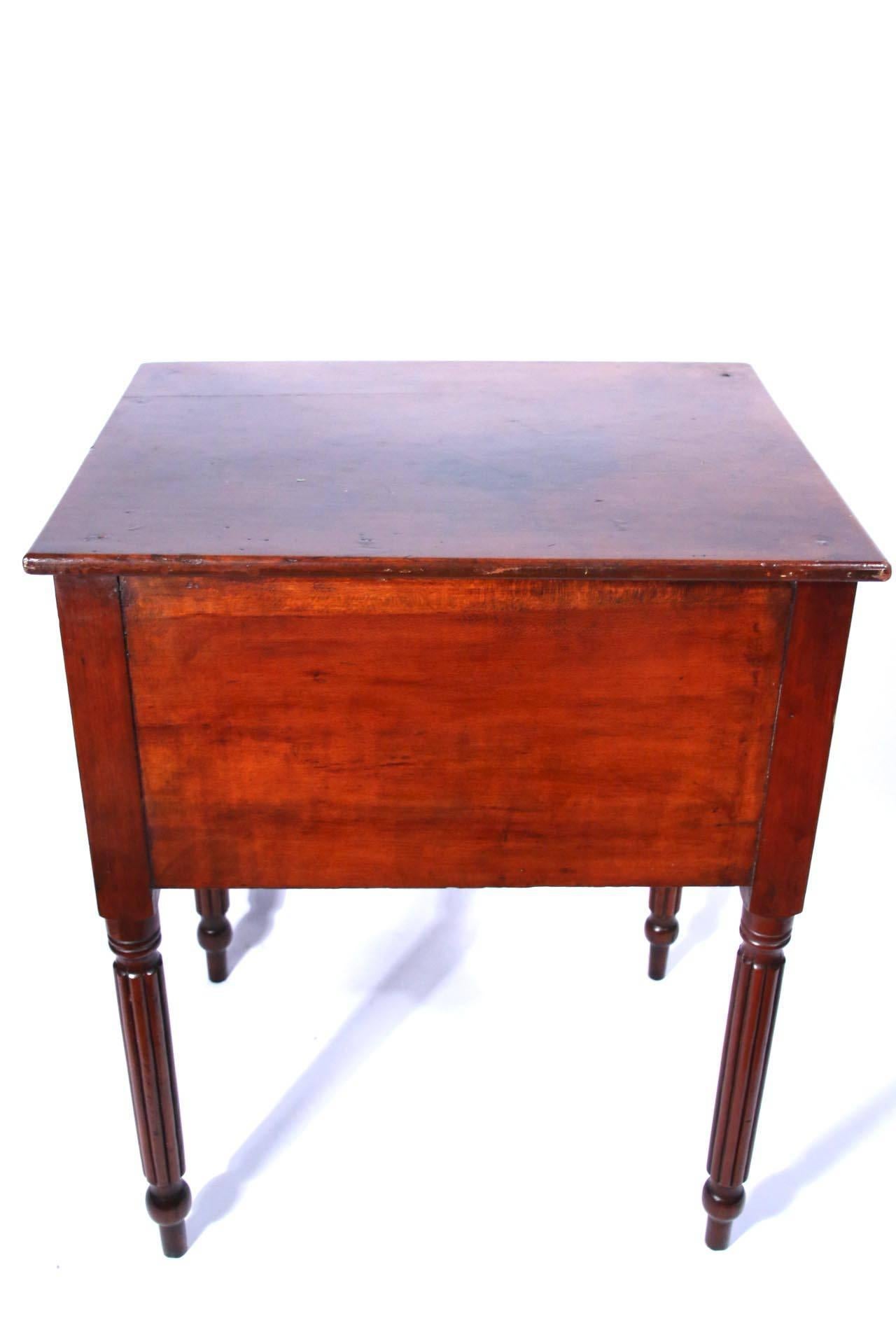 19th Century New England Sheraton Mahogany and Cherry Two-Drawer Stand For Sale 2