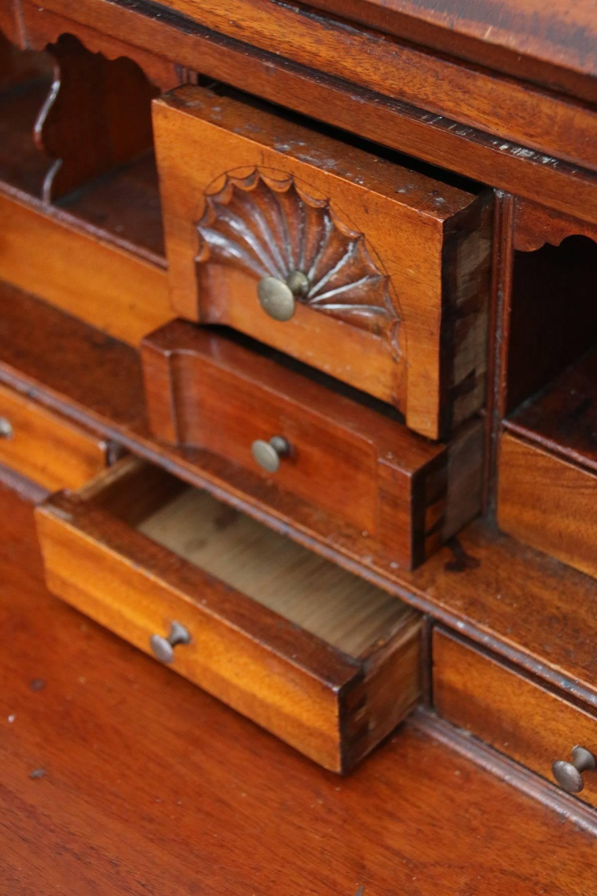 Rare Form Rhode Island Chippendale Mahogany Desk For Sale 2