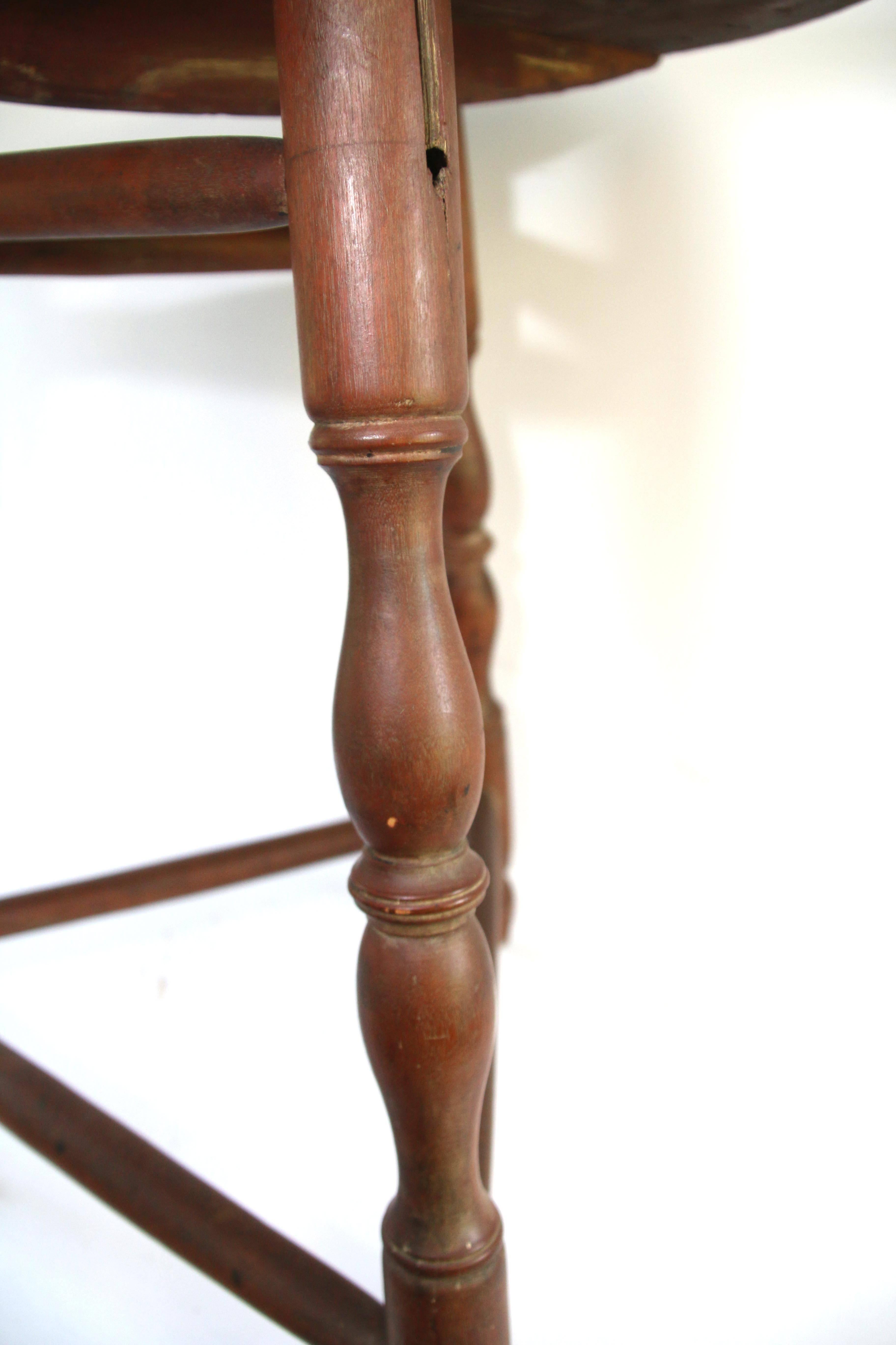 18th Century Red Painted Pennsylvania Windsor Table For Sale 3