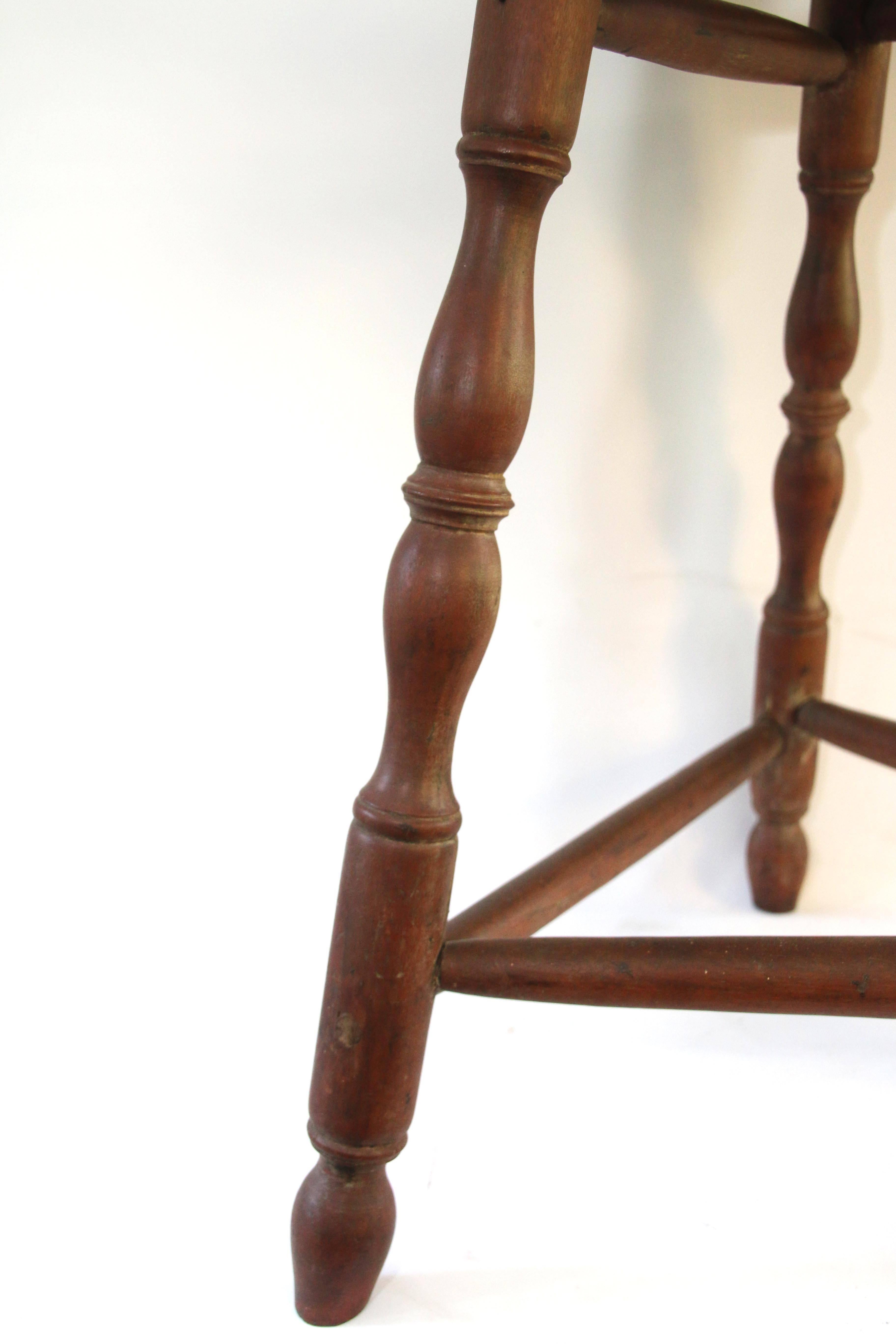 18th Century Red Painted Pennsylvania Windsor Table For Sale 4