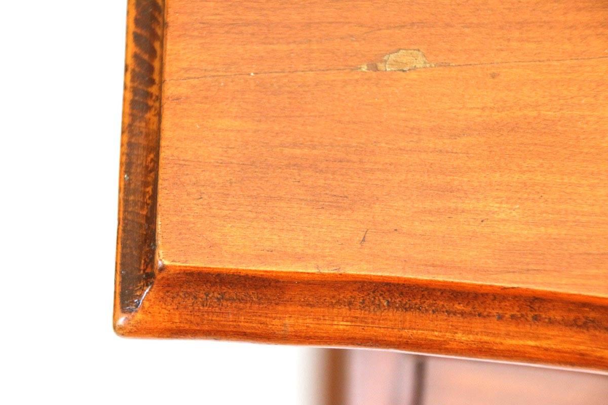 American Diminutive Massachusetts Chippendale Reverse Serpentine Chest of Drawers For Sale