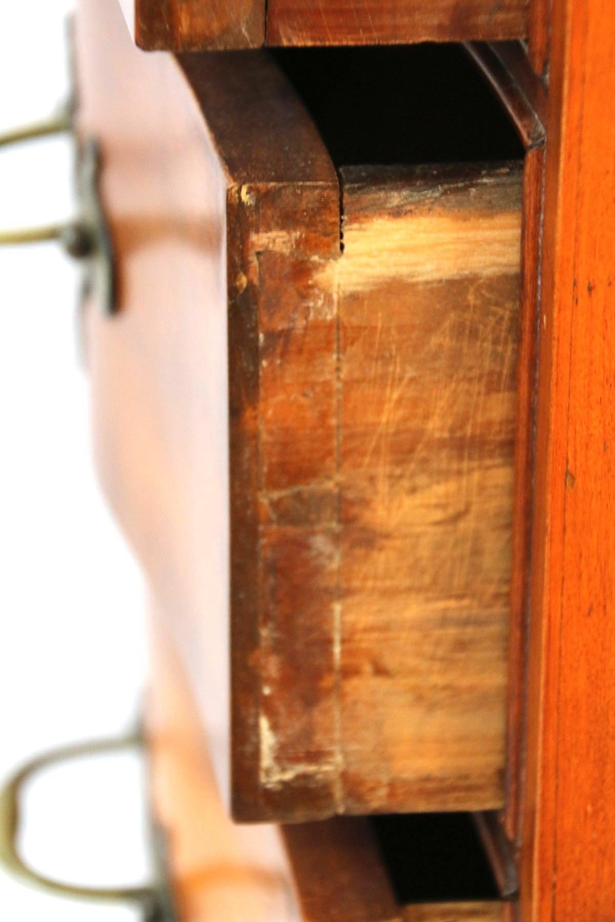 Birch Diminutive Massachusetts Chippendale Reverse Serpentine Chest of Drawers For Sale