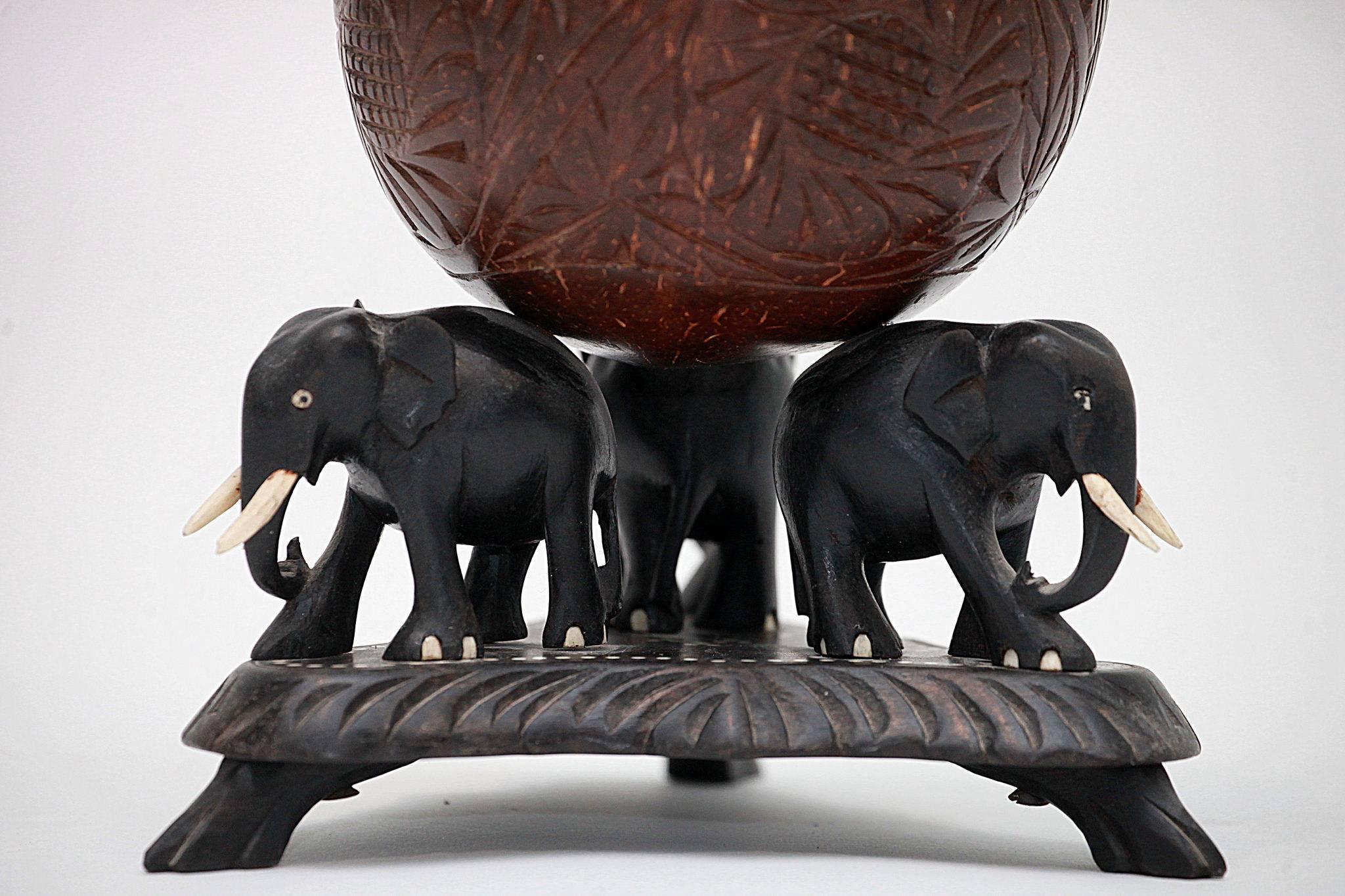 20th Century Carved Coconut Elephant Box In Excellent Condition In Houston, TX