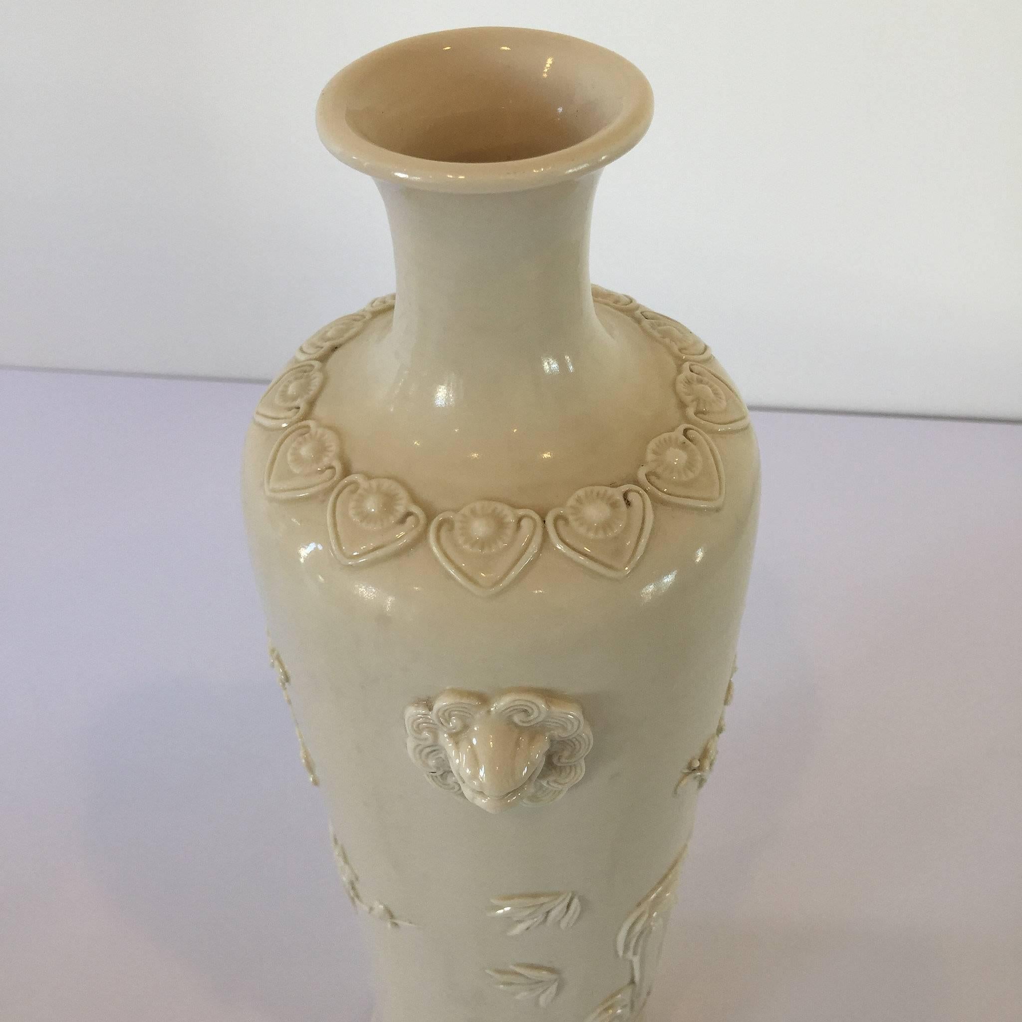 Art Deco Chinese Deco Blanc de Chine Cherry Blossom Rolwagen Vase