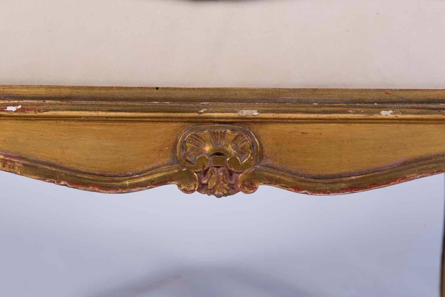 Fauteuils bois doré de style Louis XV en vente 2