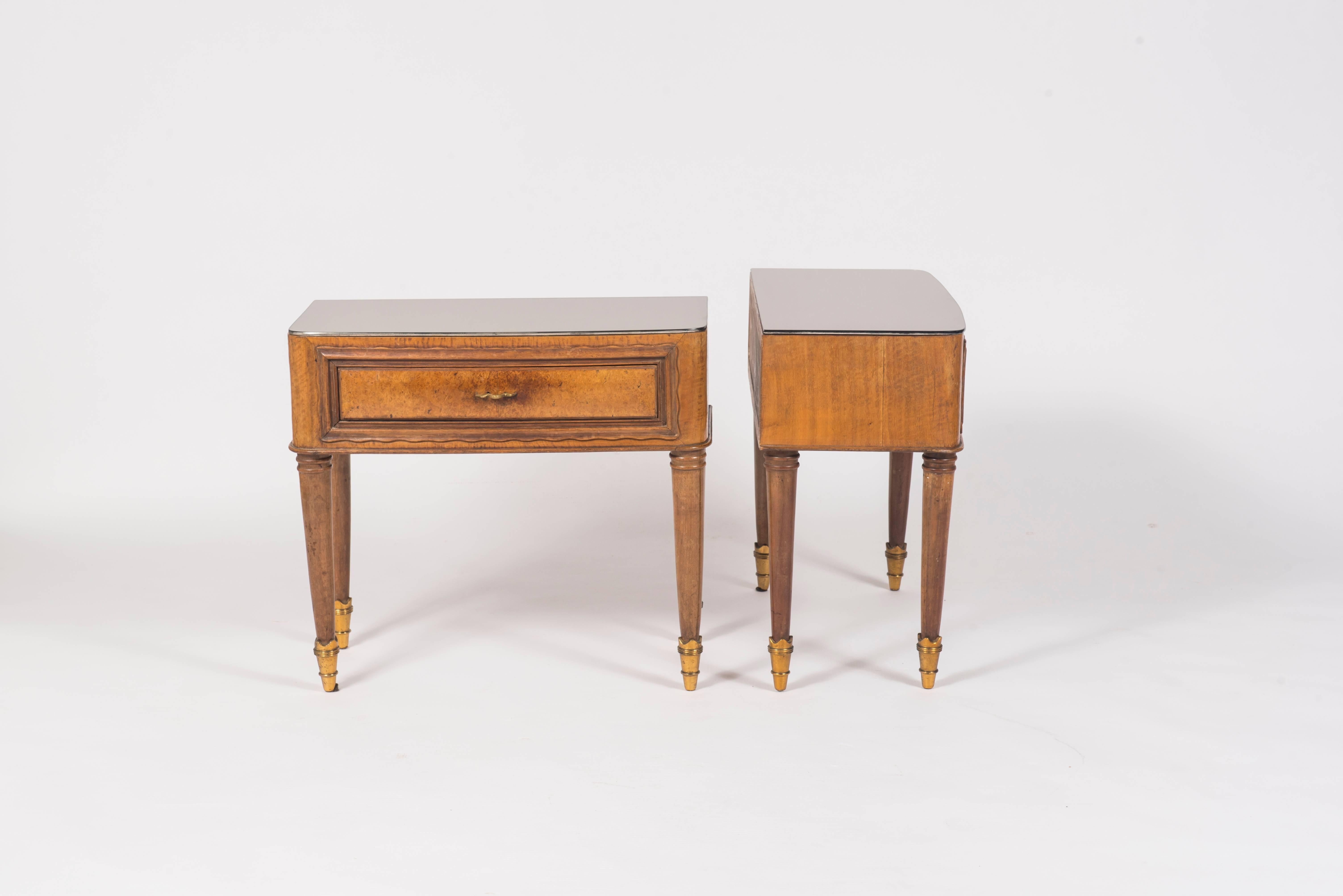 Pair of Italian side tables or night stands with mirrored glass tops, bronze pulls and sabots in the manner of Paolo Buffa